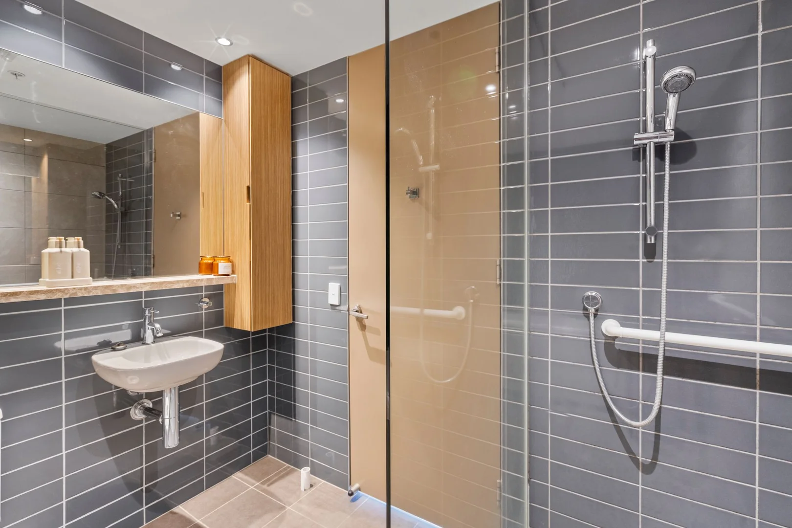 Additional image 17 of 404/101 Marine Parade, Redcliffe QLD 4020