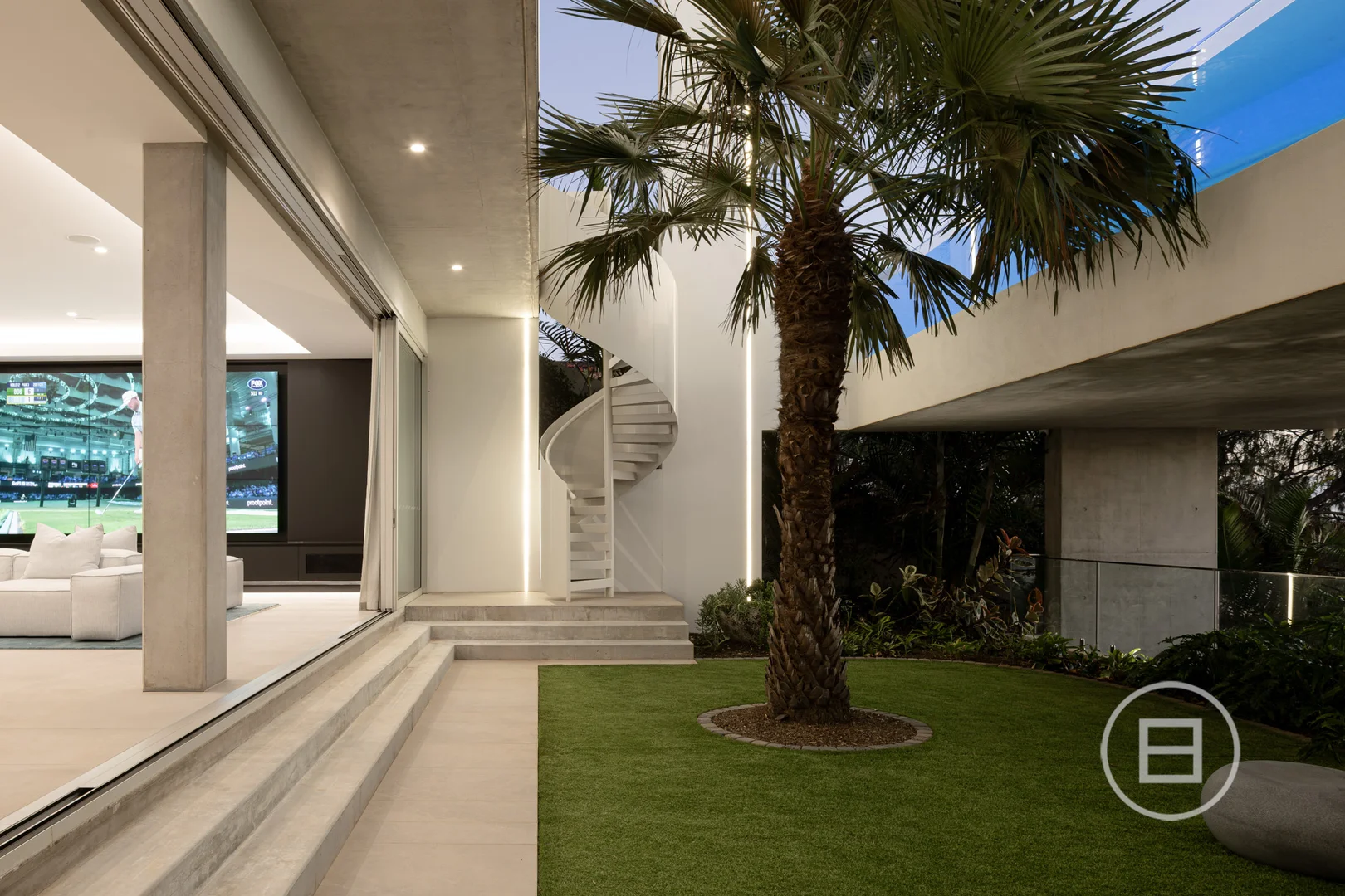 Additional image 14 of 104 Prince Edward Parade, Scarborough QLD 4020