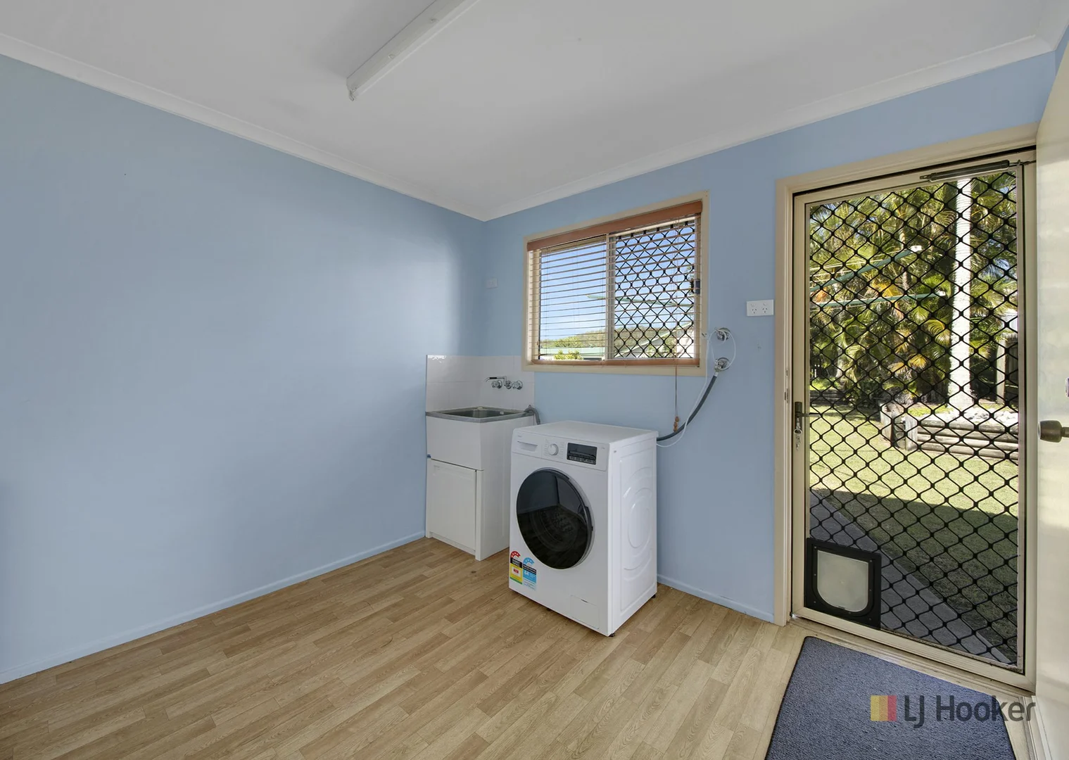 Additional image 13 of 5A Pittsbay Crescent, Boyne Island QLD 4680