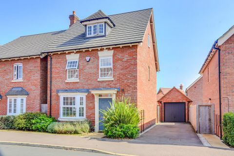 Earn Drive, Lubbesthorpe LE19