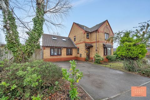 Foster Drive, Penylan CF23