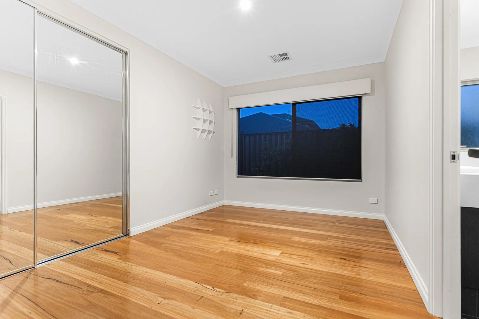 Additional image 14 of 15 Islandview Rise, Yangebup WA 6164