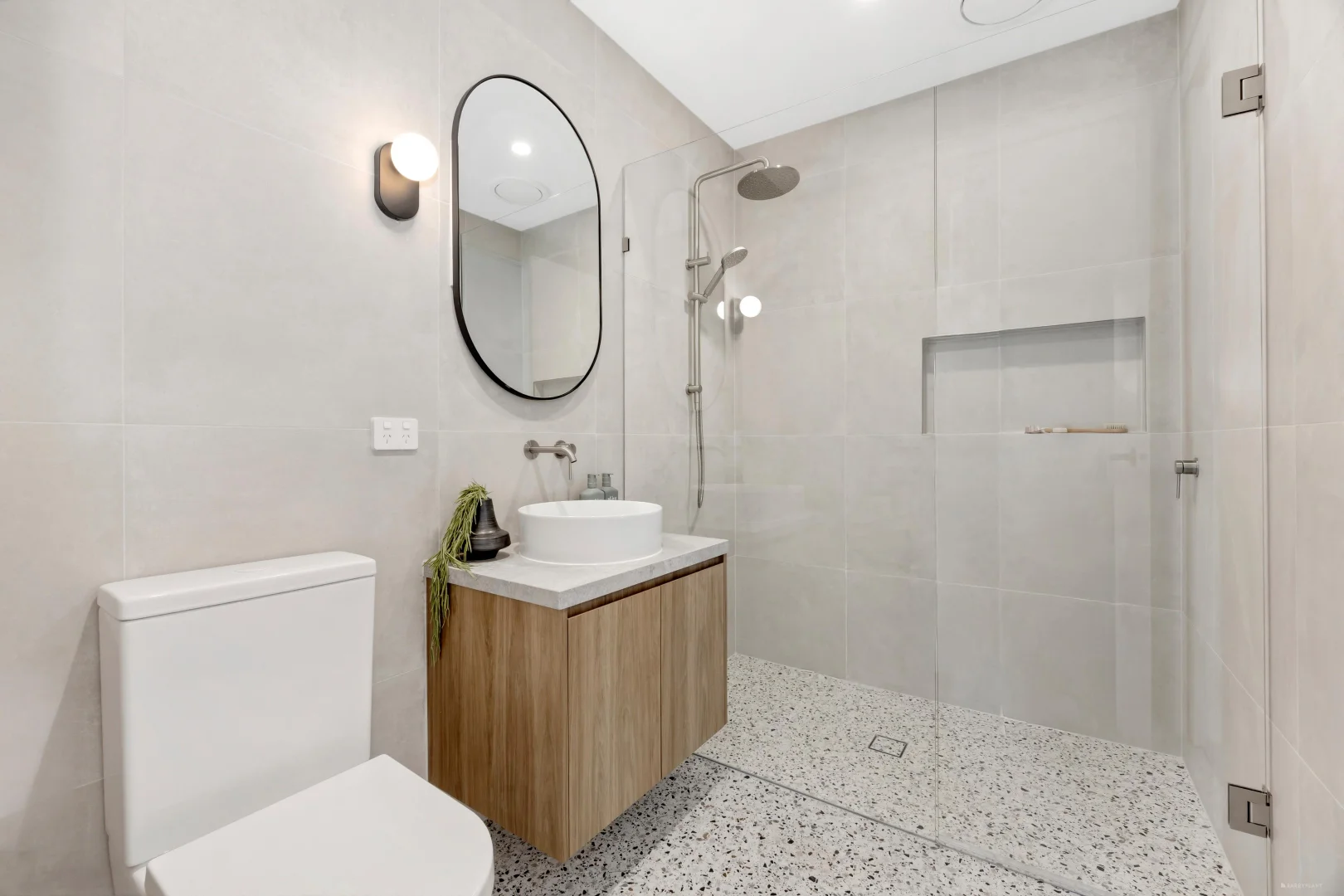 Additional image 4 of 1,2,3/21 Flinders Street, Heidelberg Heights VIC 3081