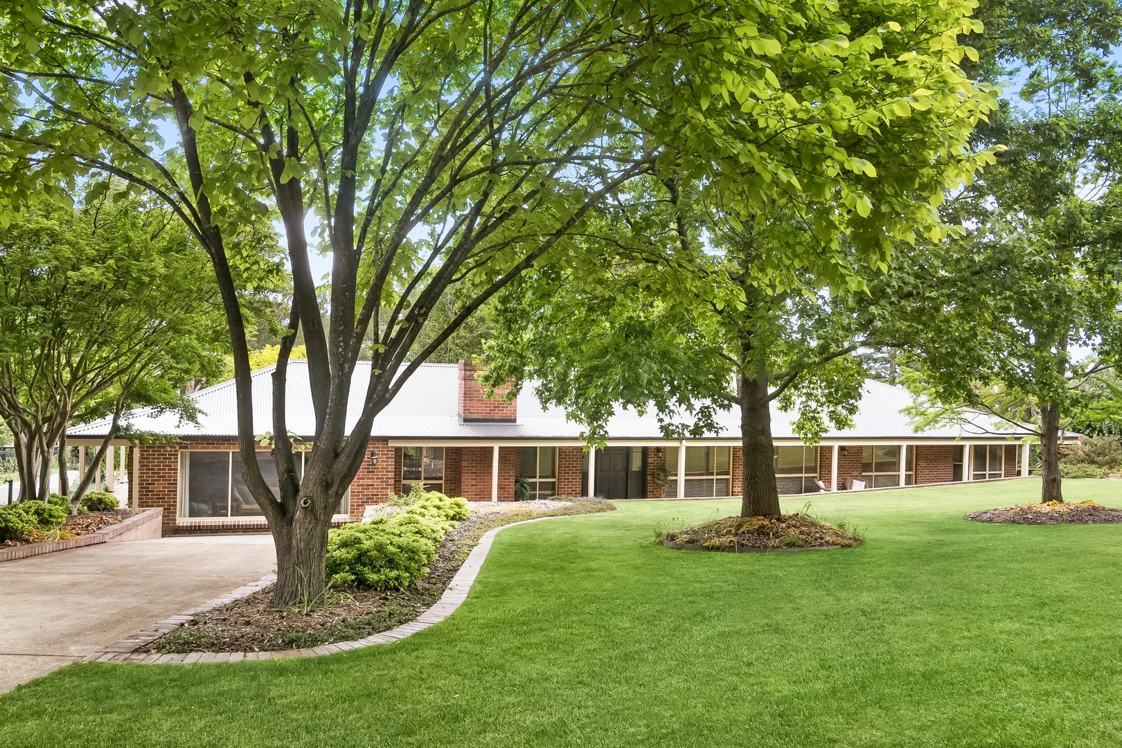 33 Phillip Street, Burradoo NSW 2576