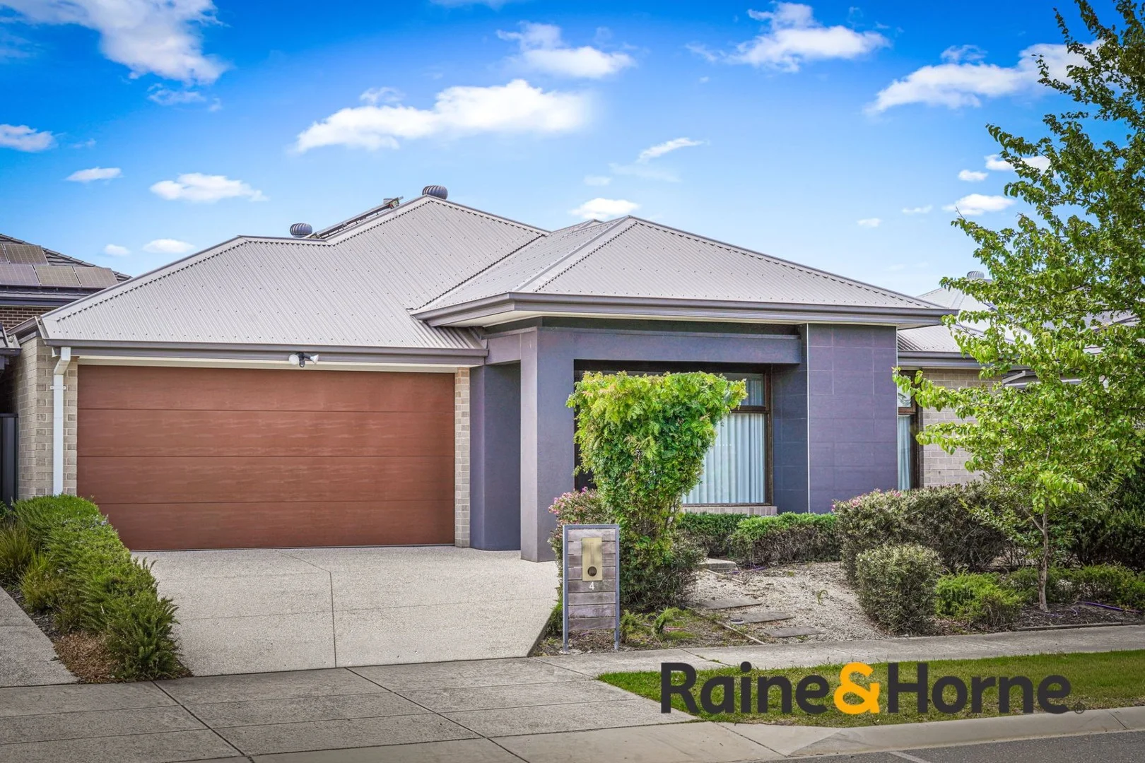 4 Destiny Drive, Cranbourne North VIC 3977