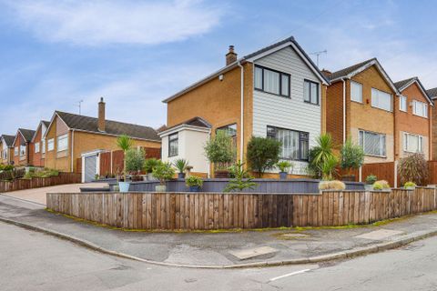 County Road, Gedling NG4