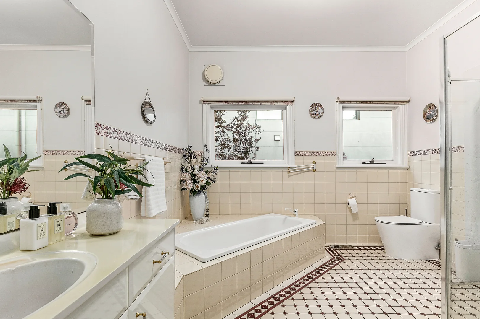 Additional image 11 of 4 View Street, Canterbury VIC 3126