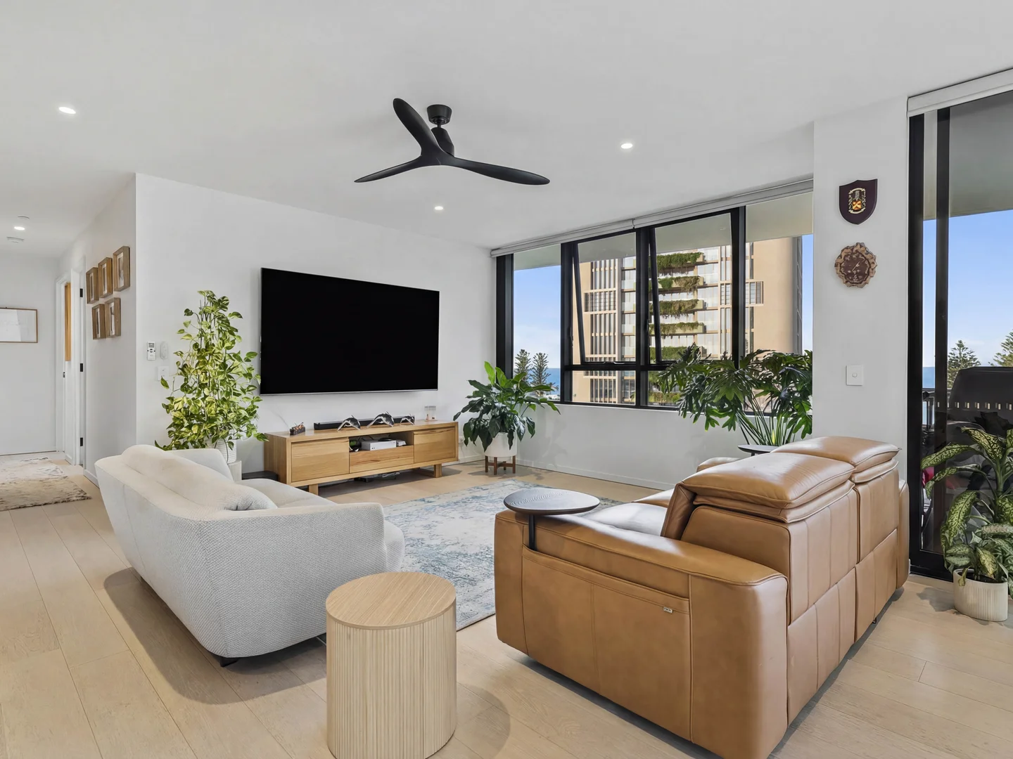 Additional image 5 of 2204/1328 Gold Coast Highway, Palm Beach QLD 4221