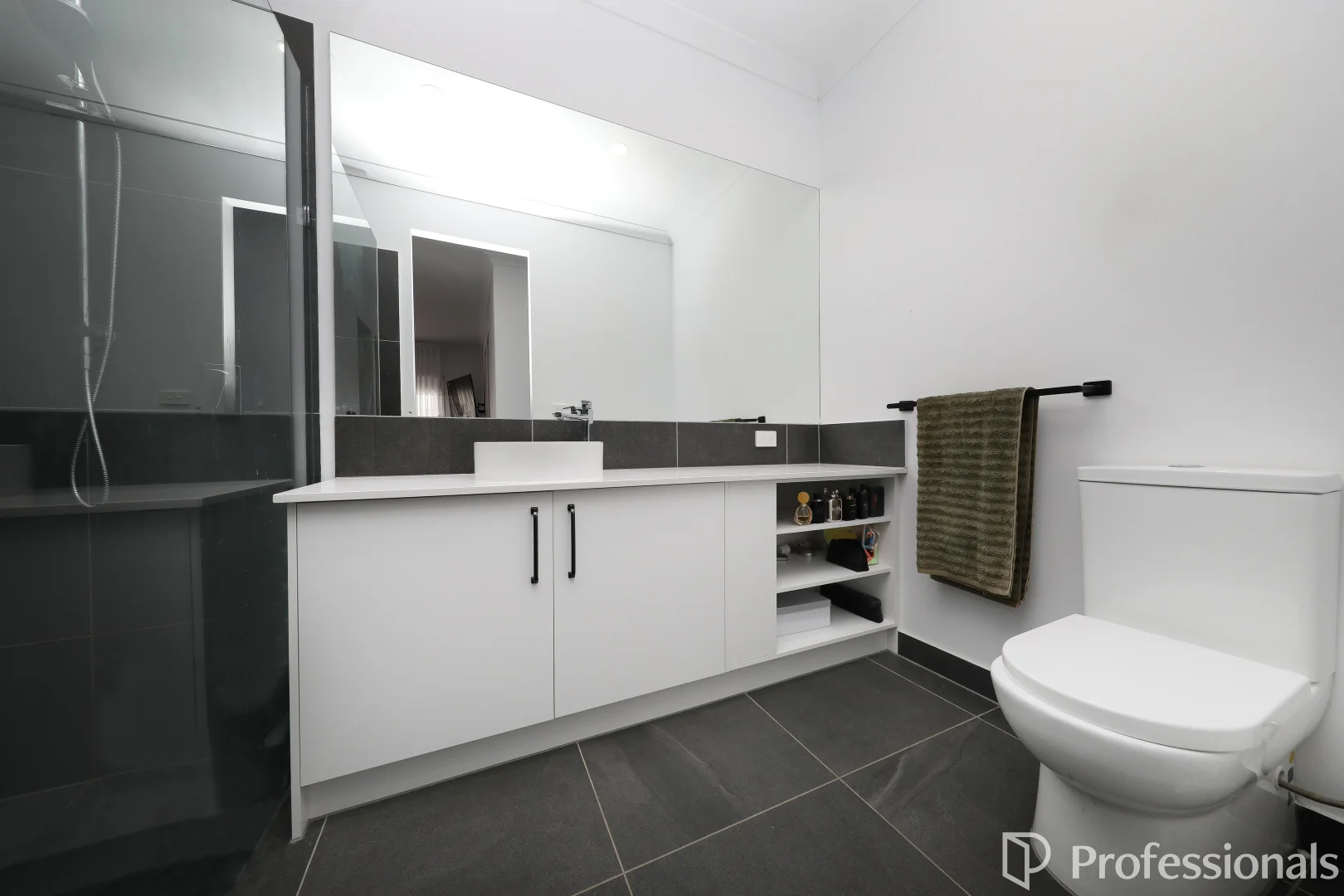 Additional image 8 of 4 Hazelmere Avenue, Eynesbury VIC 3338