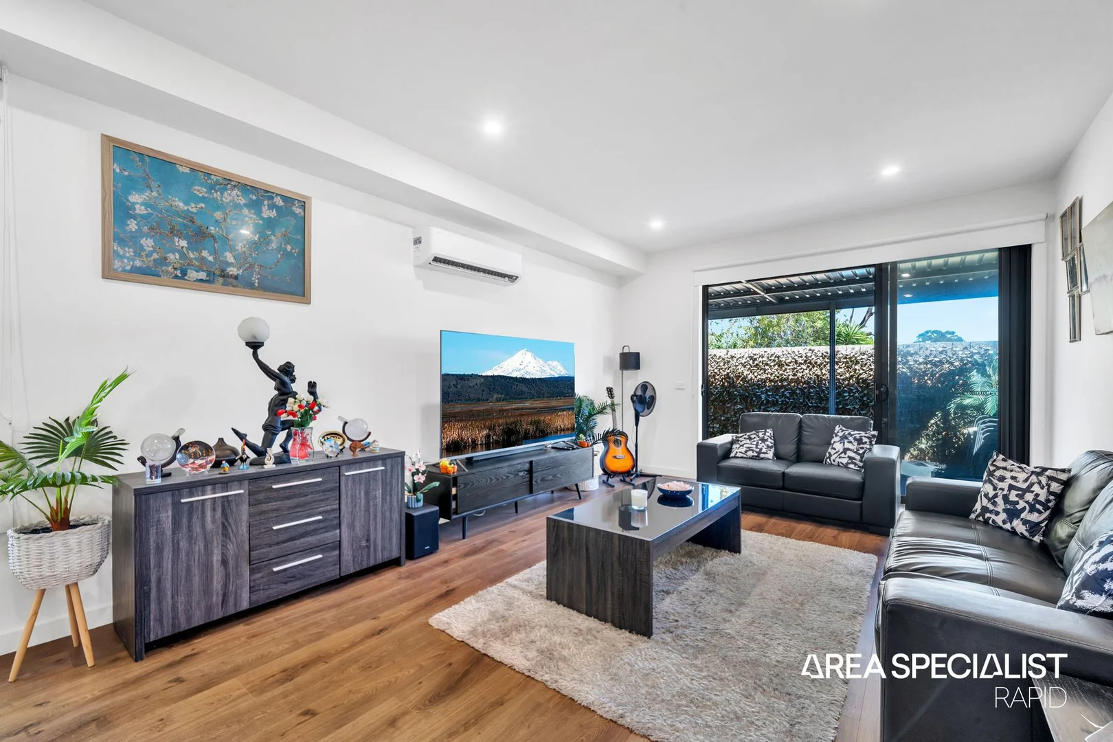 Additional image 3 of 2/34 Clairmont Avenue, Cranbourne VIC 3977