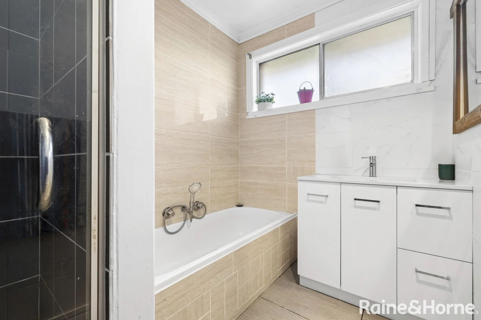 Additional image 14 of 37 Yaldwyn Street West, Kyneton VIC 3444