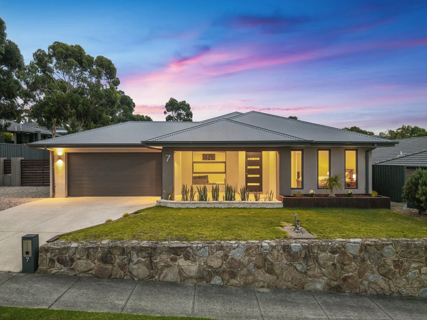 7 Ocean Bend, Pakenham VIC 3810