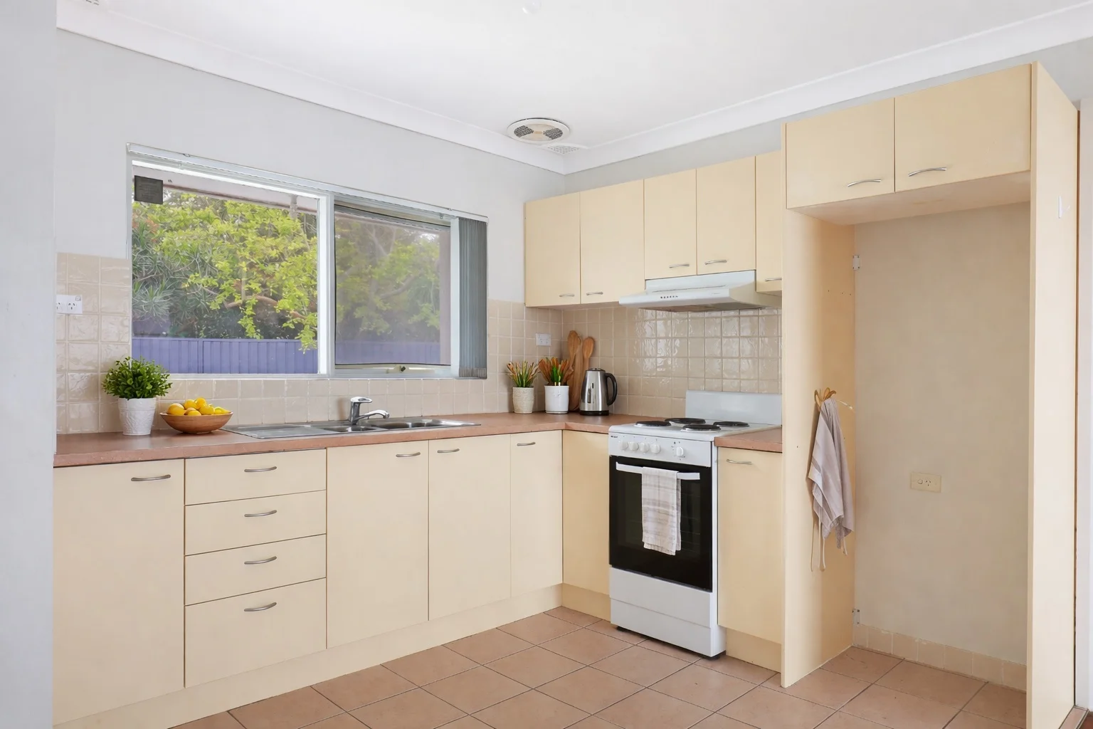Additional image 3 of 1/70 Jason Avenue, Barrack Heights NSW 2528