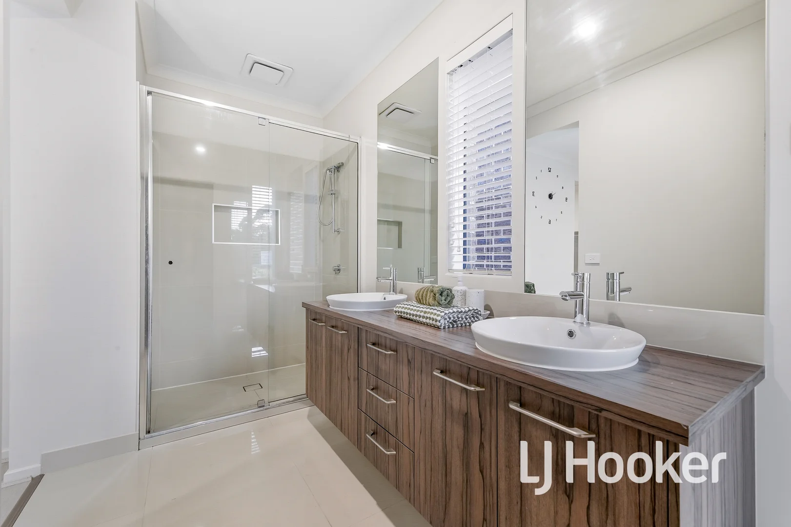 Additional image 10 of 4 Burnett Way, Clyde North VIC 3978