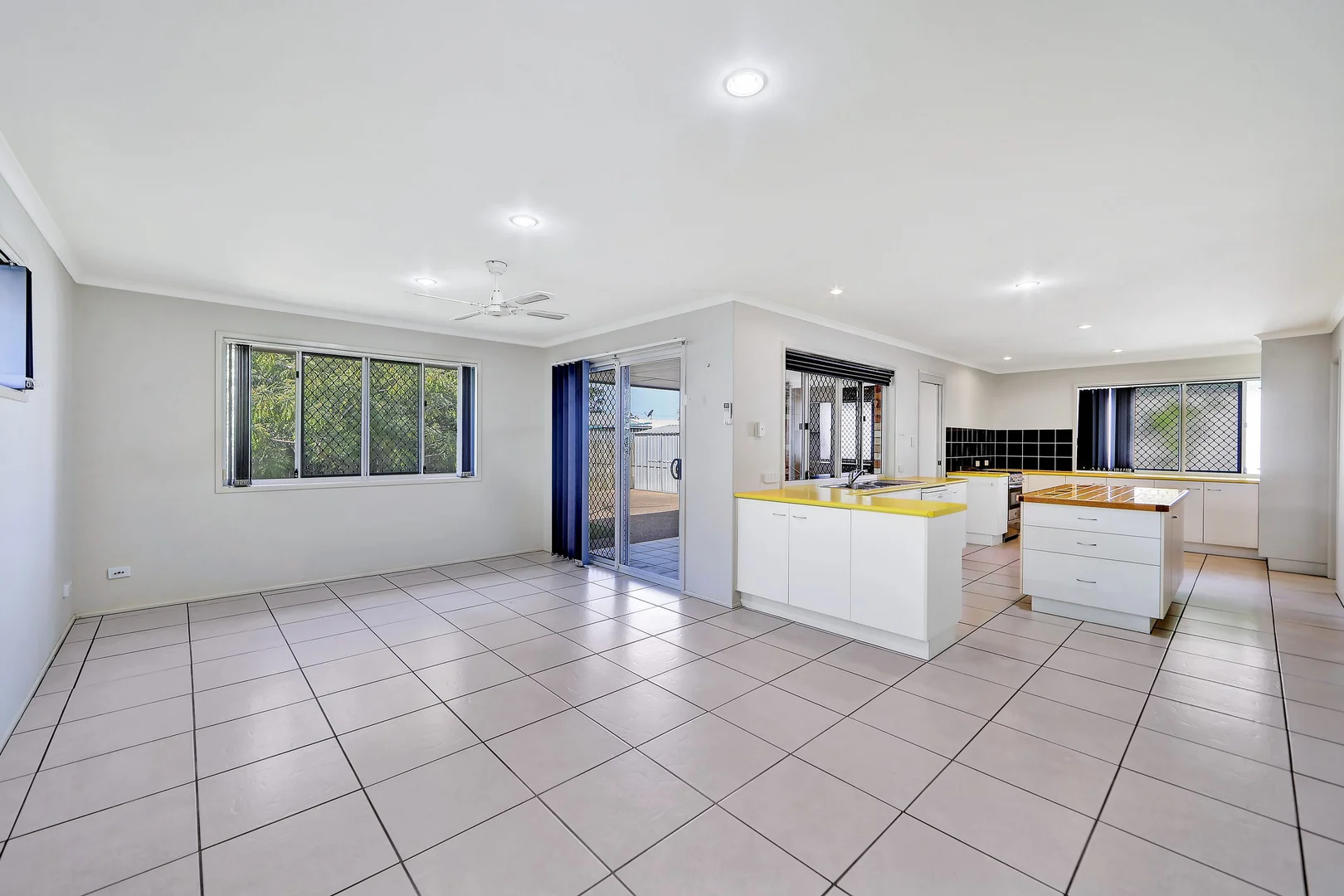 Additional image 4 of 23 Elliott Heads Road, Kepnock QLD 4670