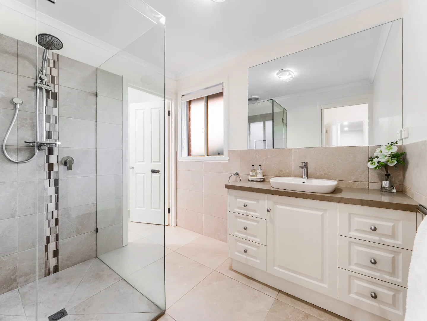 Additional image 18 of 3 Pinehill Drive, Pakenham VIC 3810