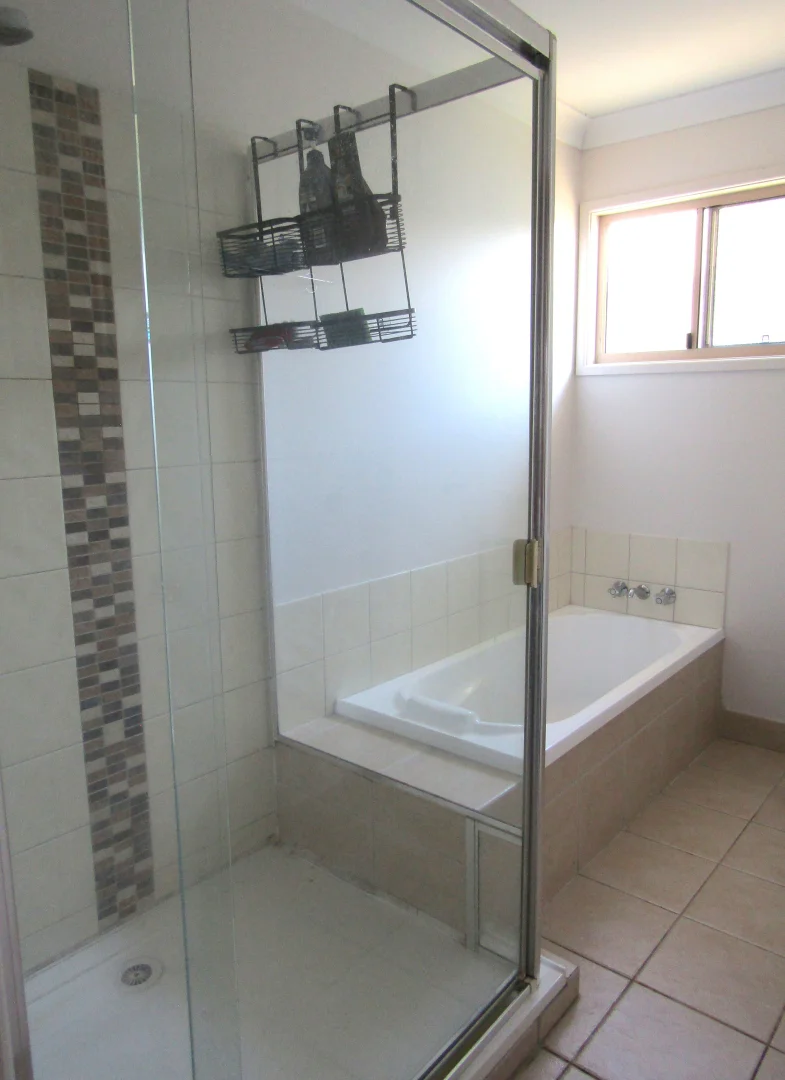 Additional image 10 of 8A 8B Boonery Street, Blackwater QLD 4717