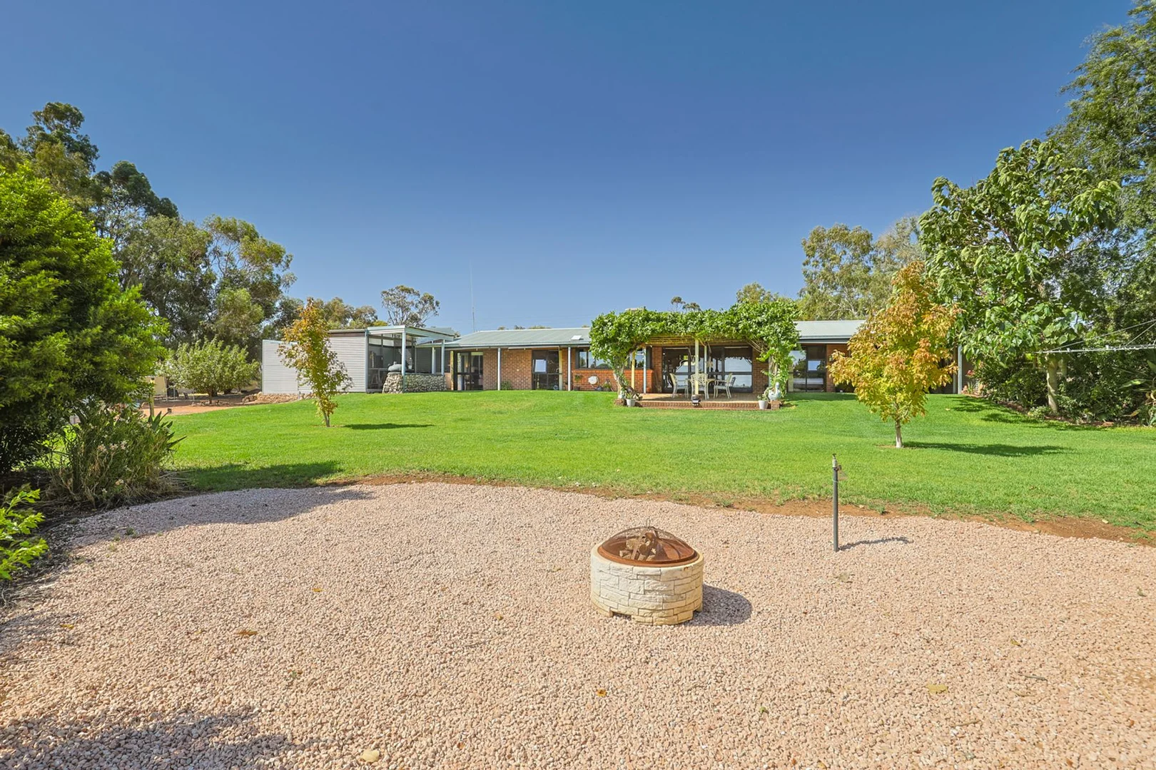 Additional image 22 of 34 Sturt Highway, Cullulleraine VIC 3496