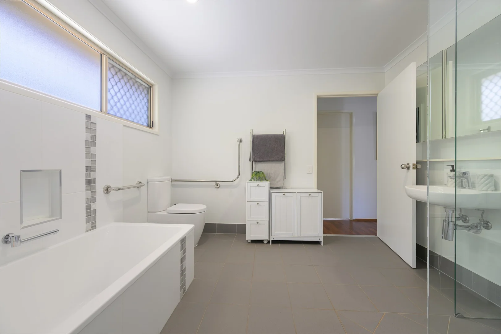 Additional image 8 of 9 Earls Court, Telina QLD 4680