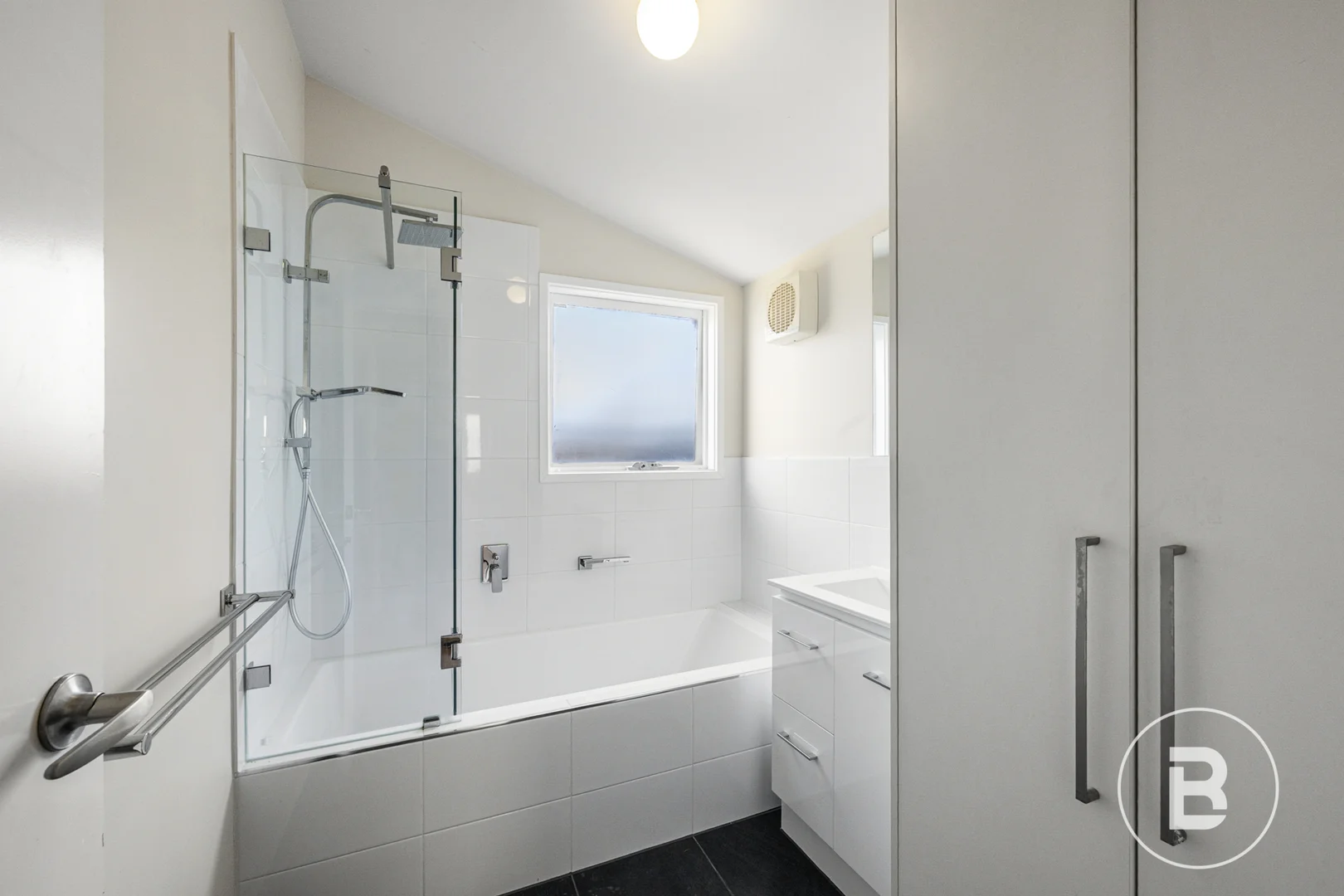 Additional image 10 of 1/30 Kars Street, Maryborough VIC 3465