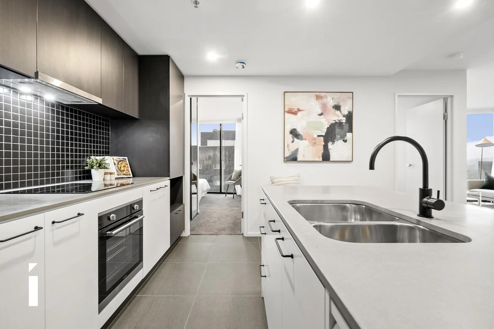 Additional image 6 of 1001/335 Anketell Street, Greenway ACT 2900