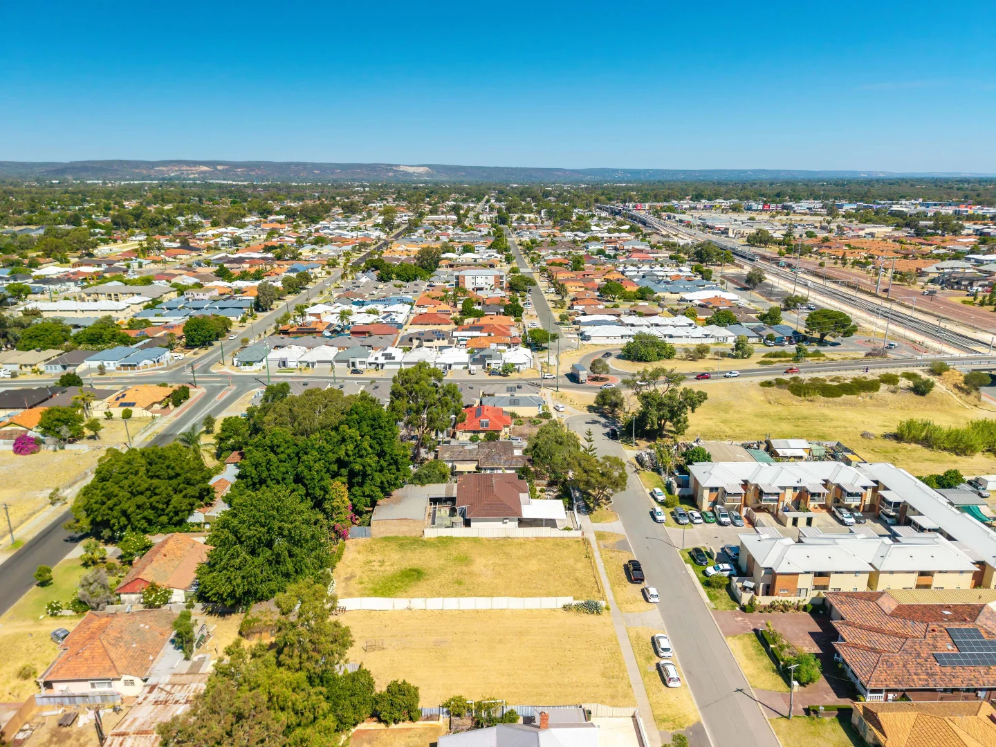 Additional image 12 of 10 Henry Street, East Cannington WA 6107