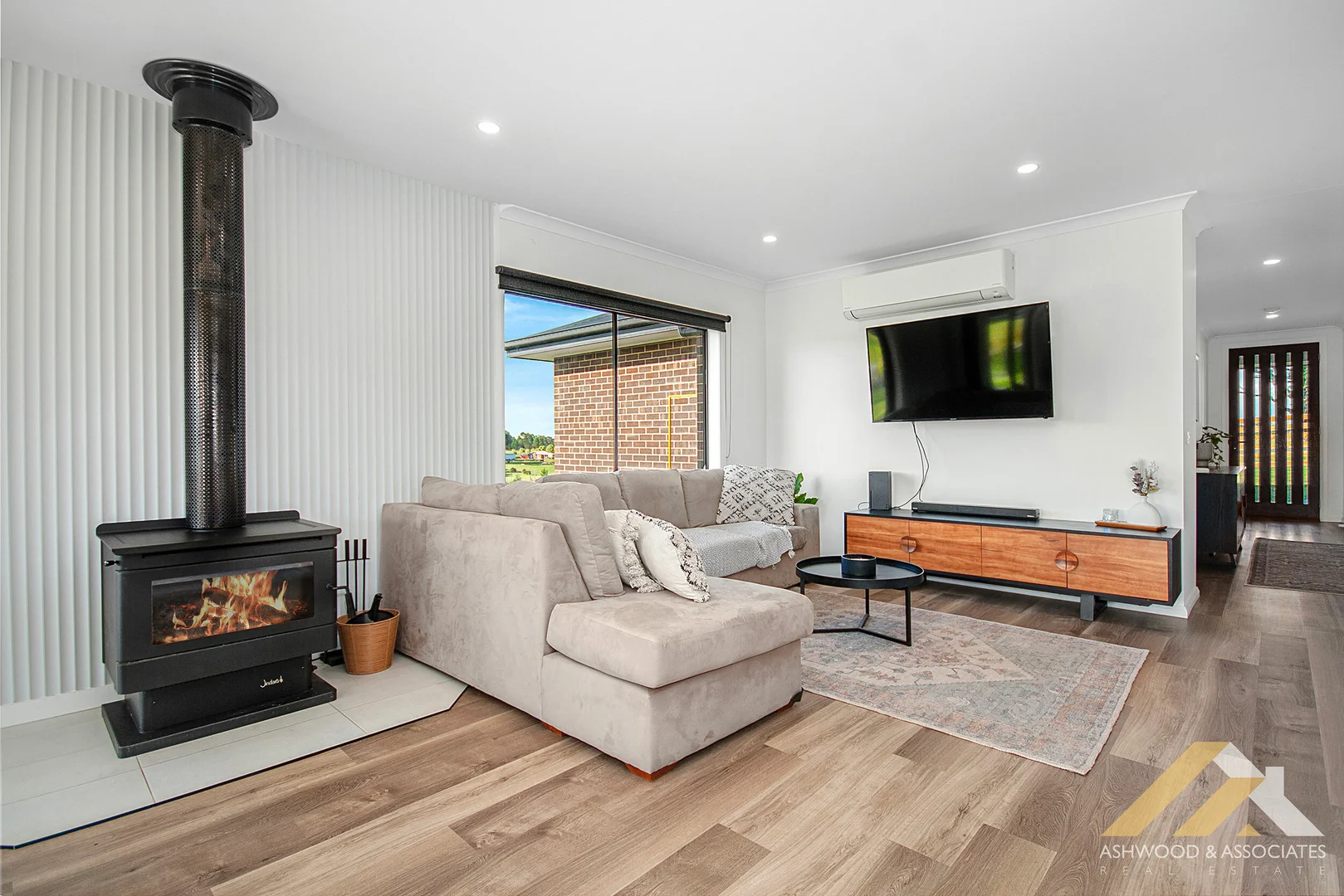 Additional image 2 of 25 Peppercorn Way, Nicholson VIC 3882