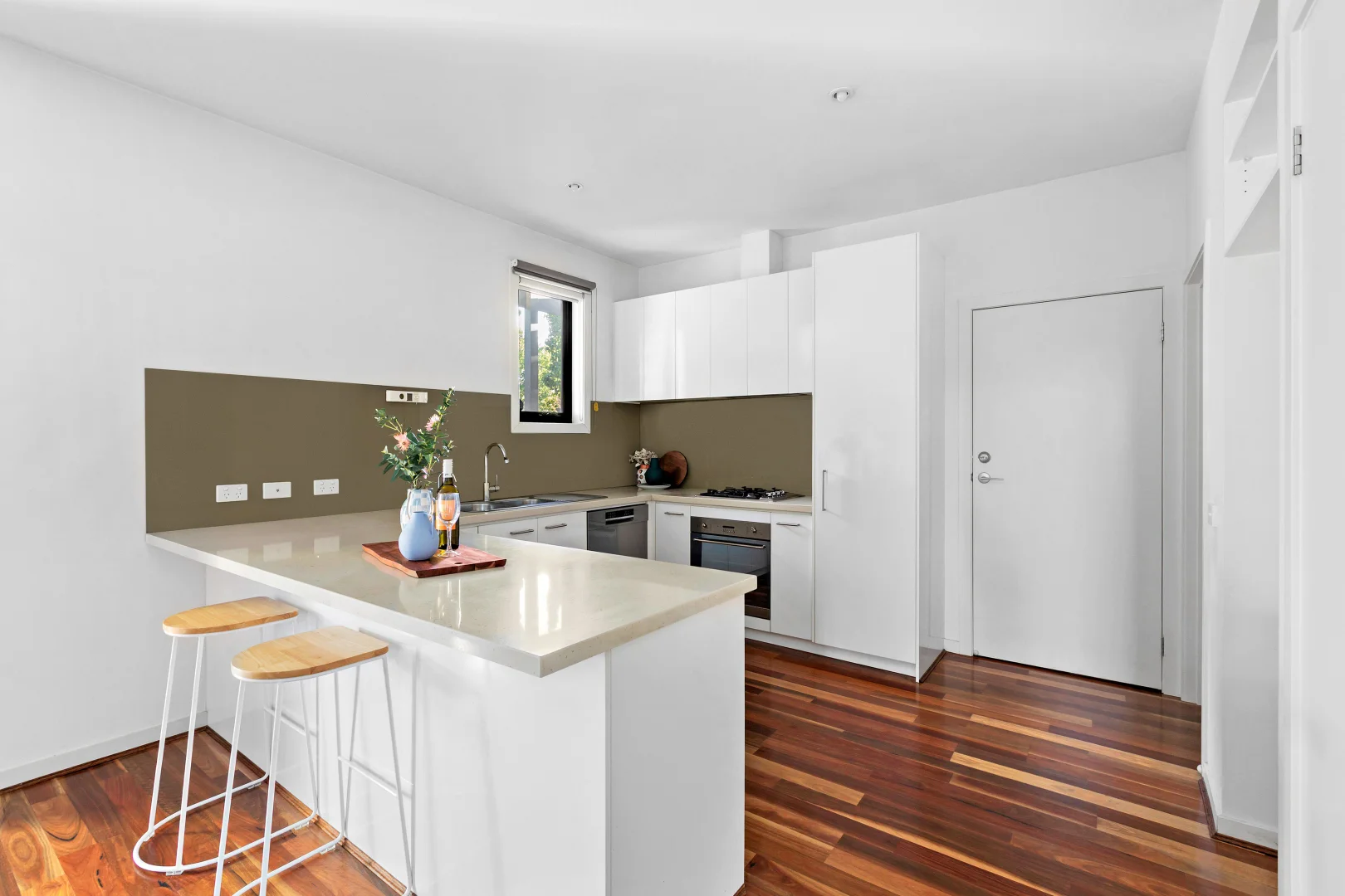 Additional image 7 of 8/5 Yunki Court, Ashwood VIC 3147