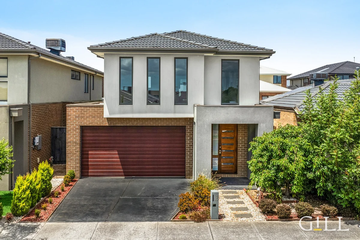 18 Stature Avenue, Clyde North VIC 3978