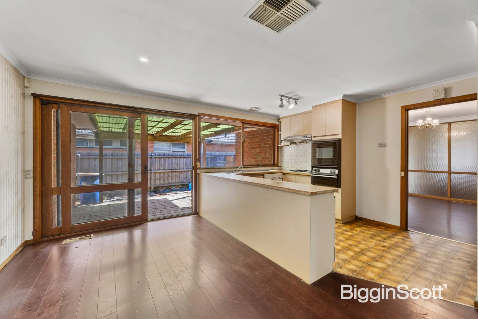 Additional image 8 of 122 Mahoneys Road, Forest Hill VIC 3131