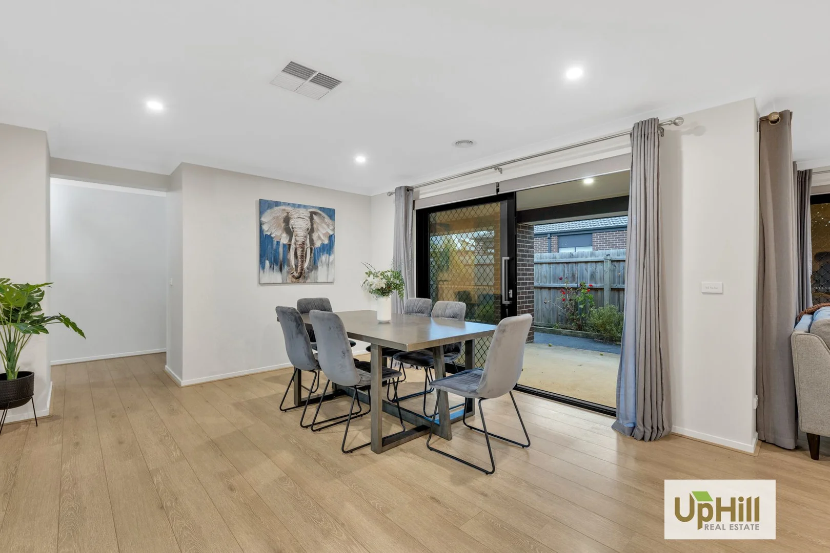 Additional image 12 of 4 Hollybush Avenue, Clyde VIC 3978