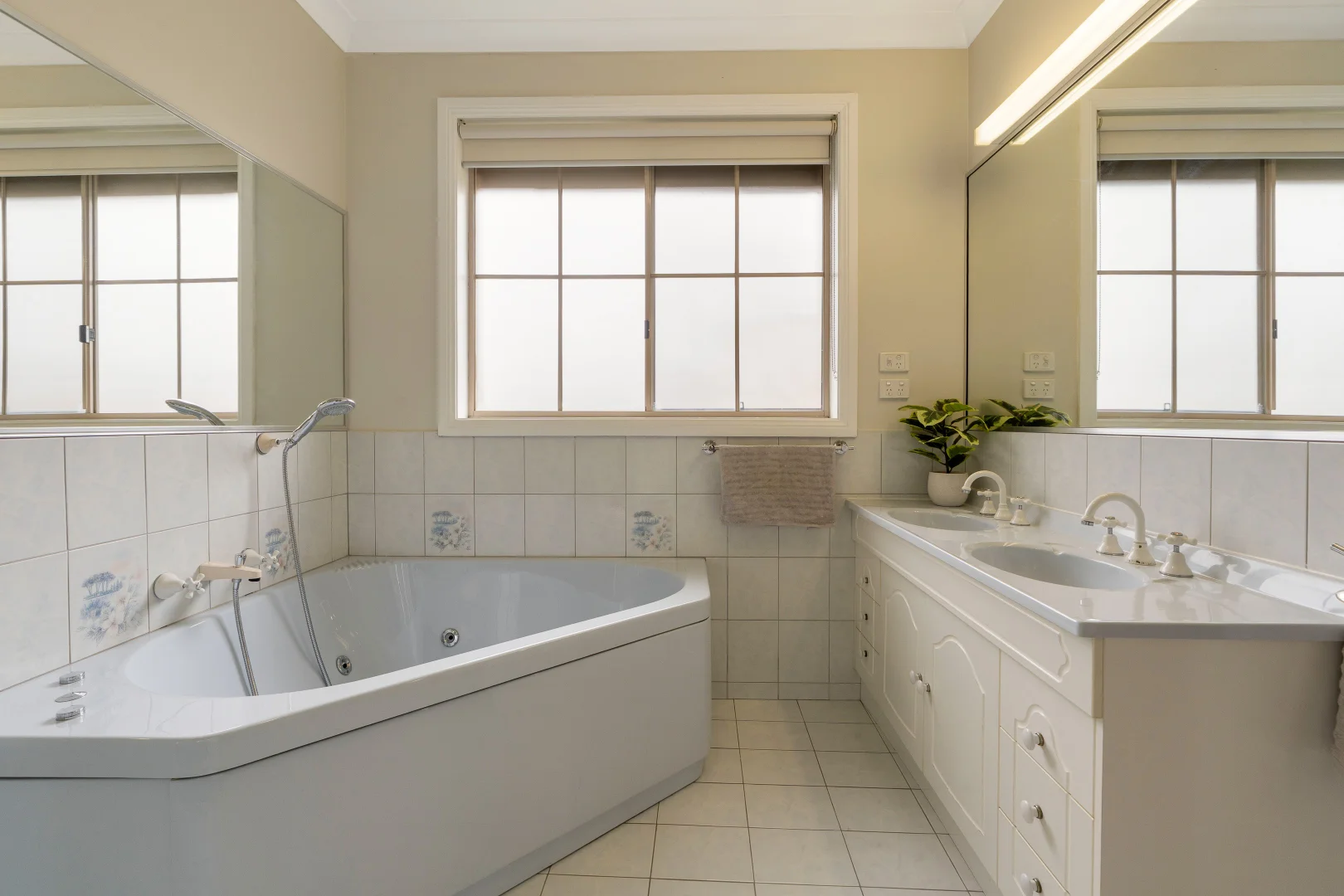 Additional image 13 of 4 Aberdeen Avenue, Greenvale VIC 3059