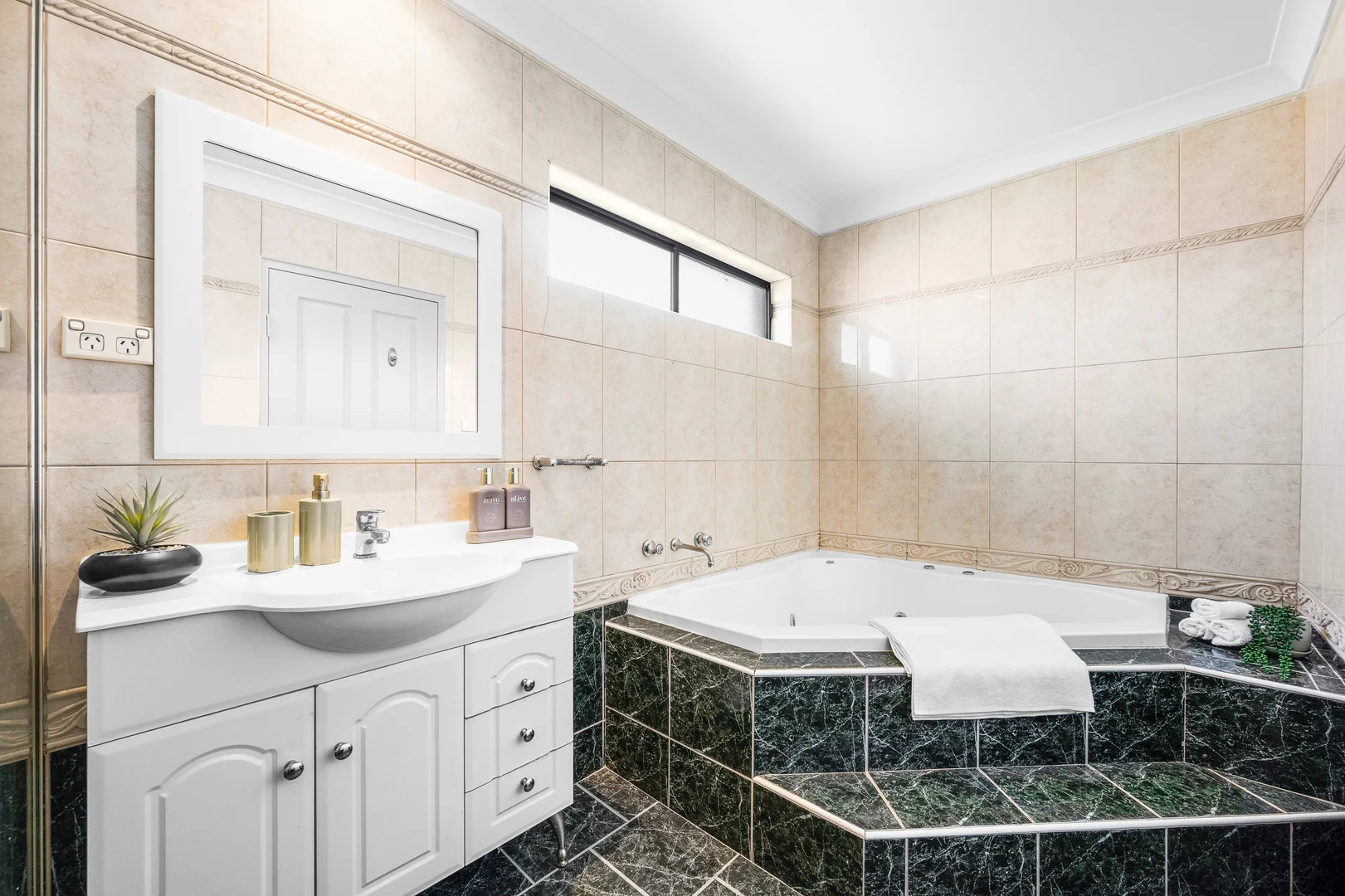 Additional image 9 of 3/93 Northcote Road, Greenacre NSW 2190