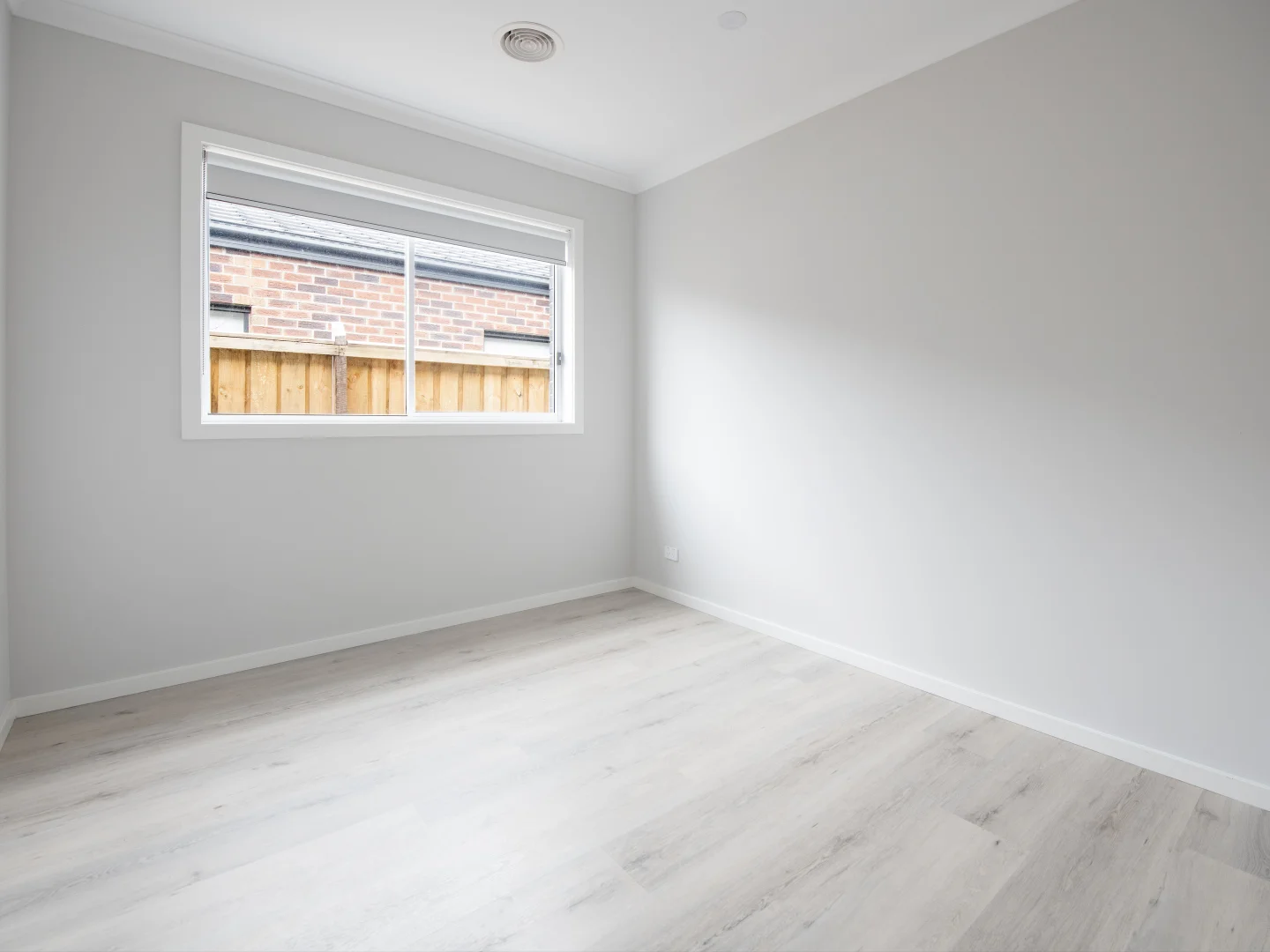 114 Montego Boulevard, Sunbury VIC 3429 photo 4