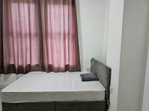 Colwick Road, Nottingham, Nottingham NG2, Room to rent