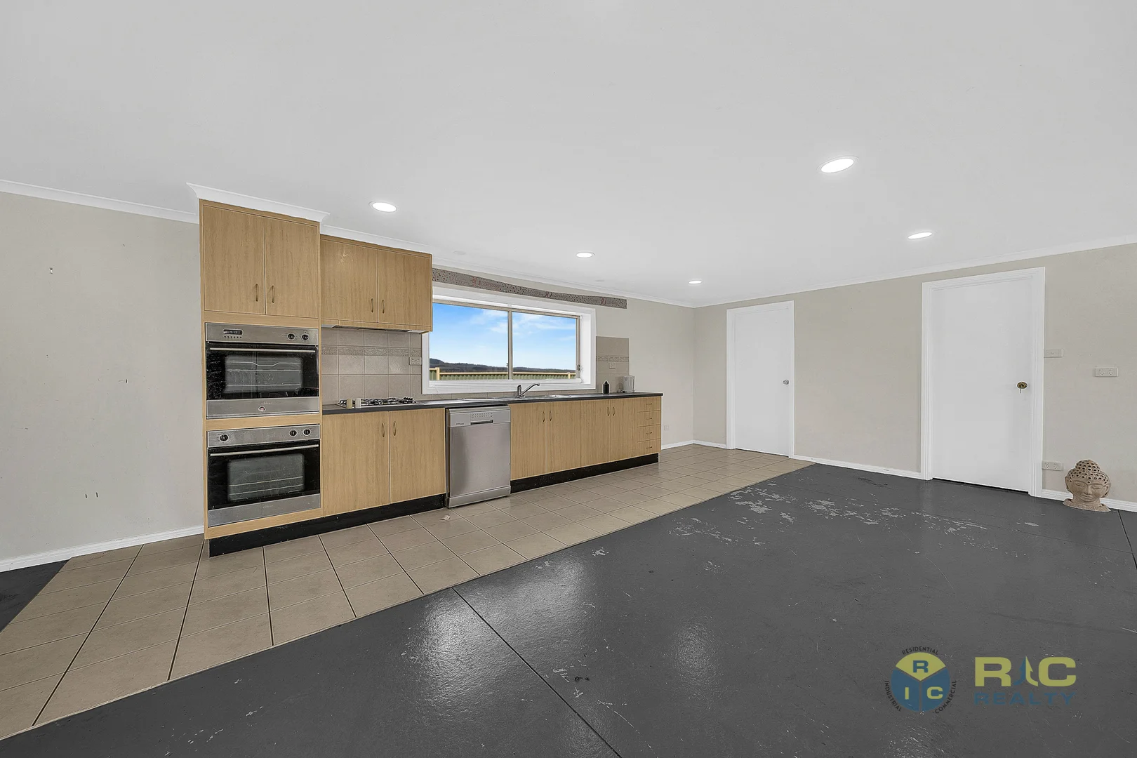 Additional image 30 of 27-29 Canterbury Way, Churchill VIC 3842