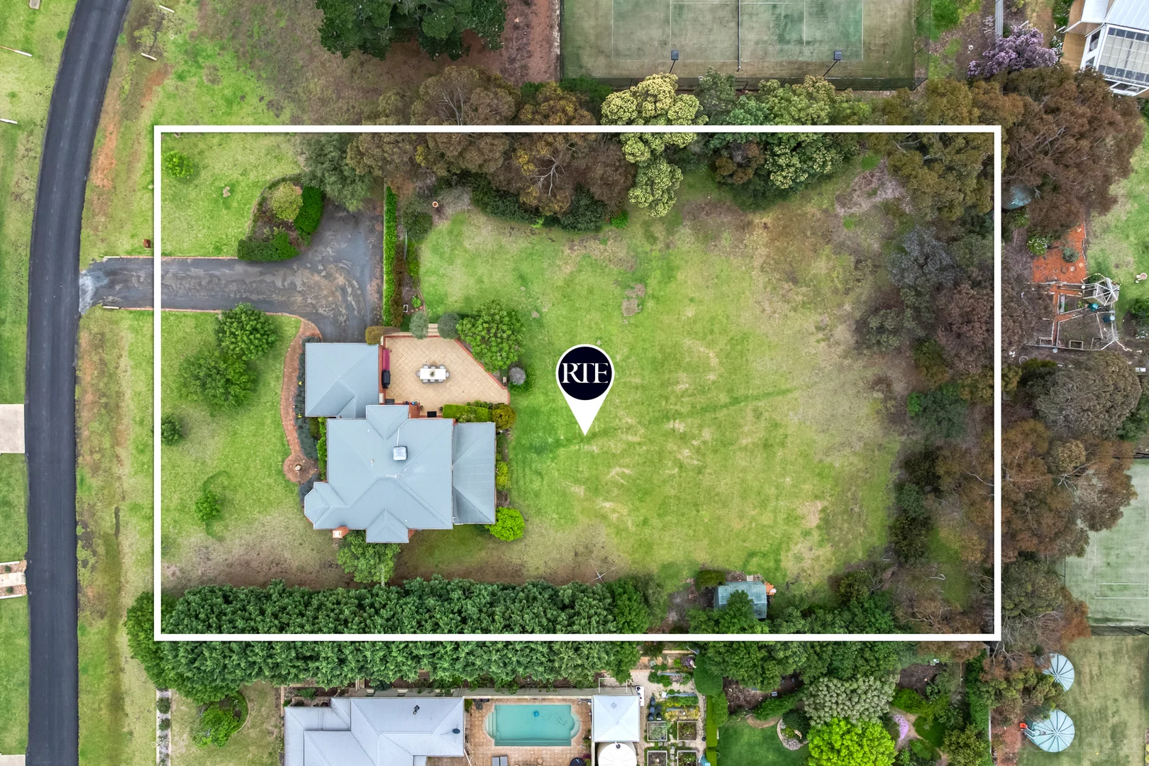 Additional image 3 of 6-8 Charlemont Court, Ocean Grove VIC 3226