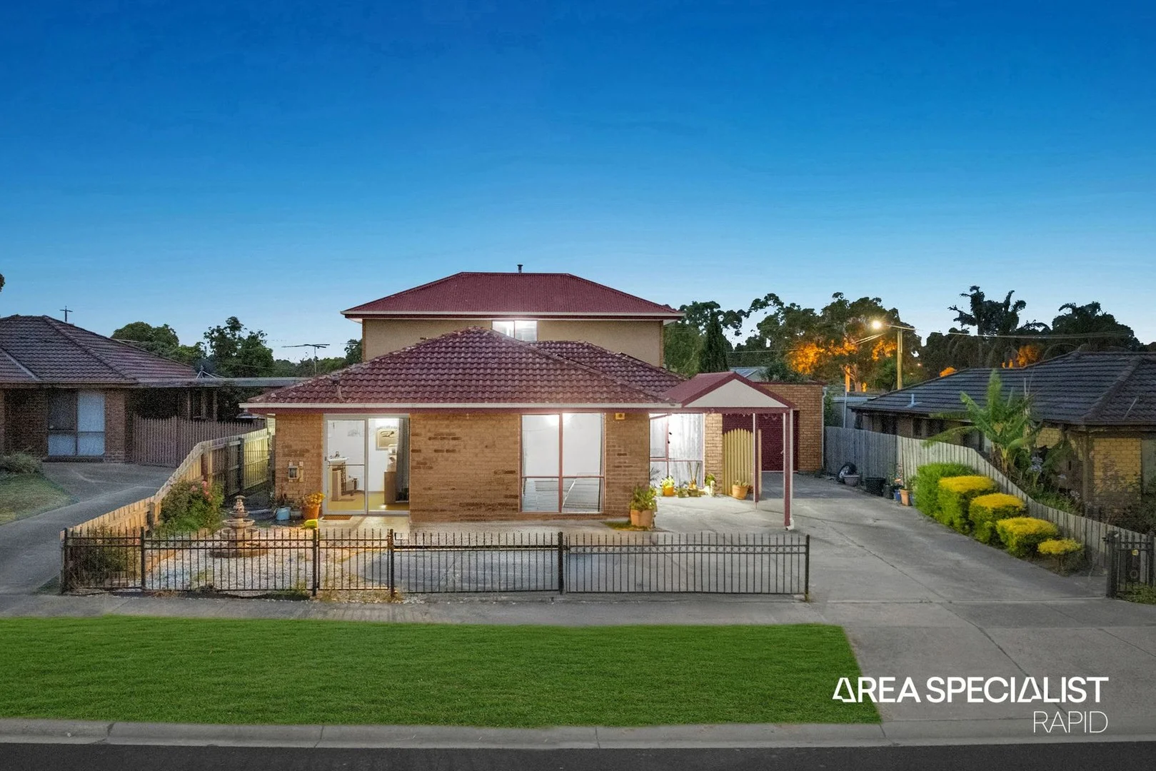 15 Simon Court, Hampton Park VIC 3976