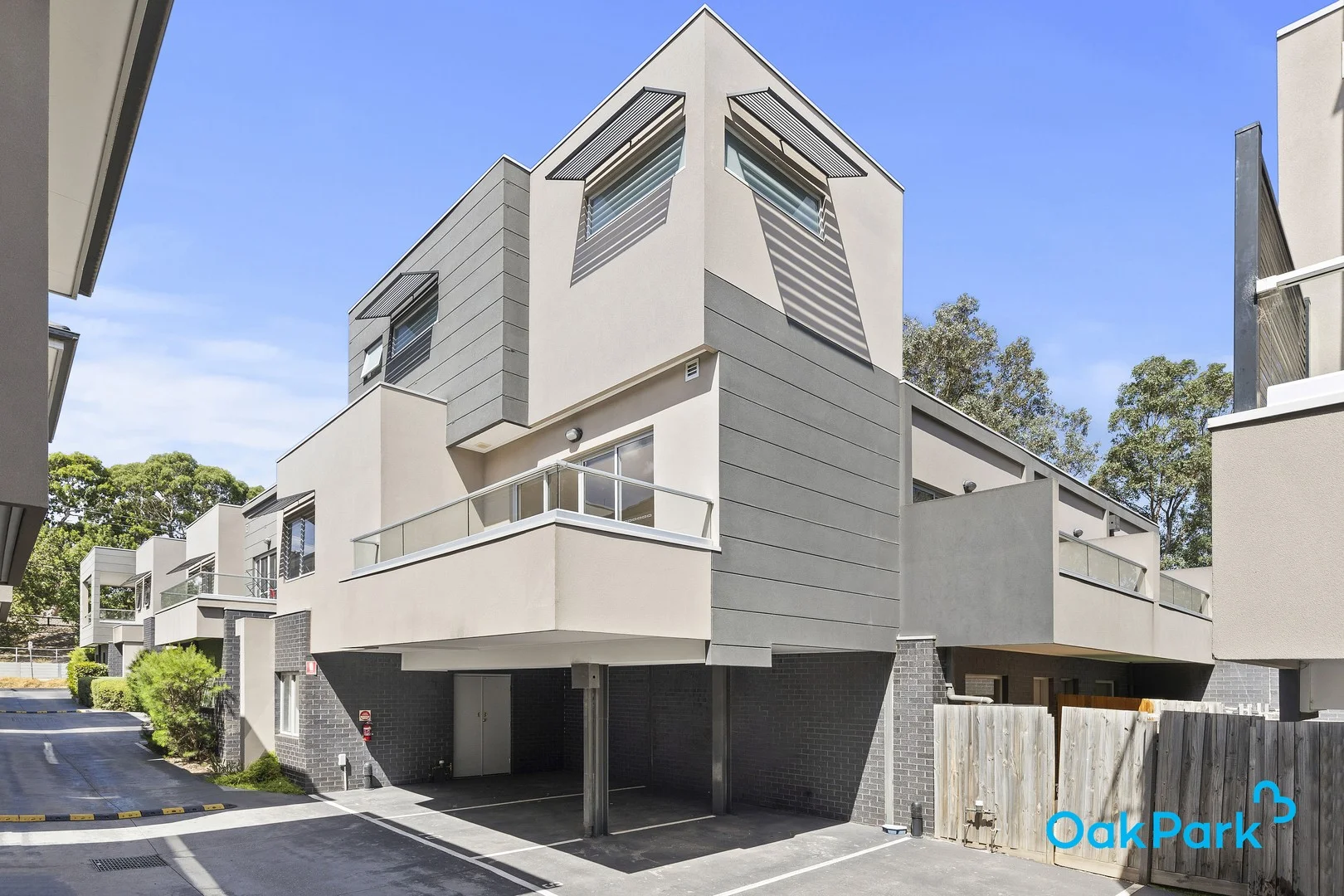 7/21 Station Road, Oak Park VIC 3046