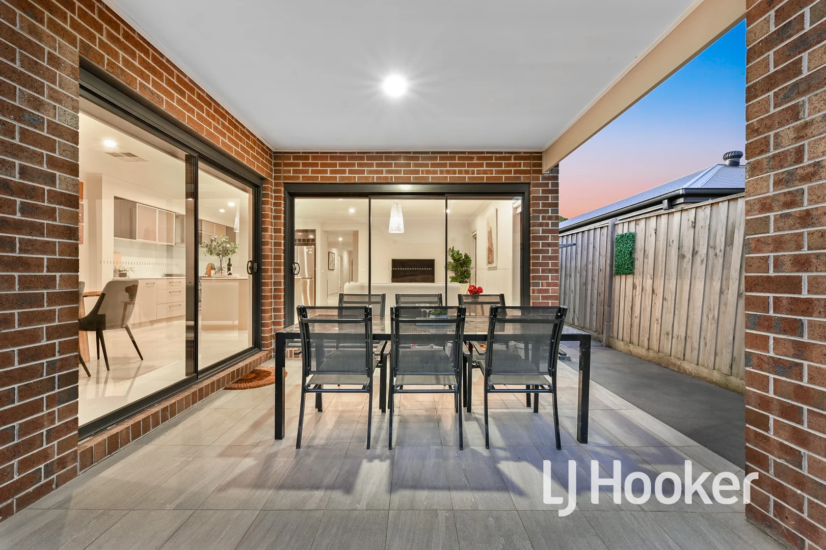 Additional image 16 of 4 Burnett Way, Clyde North VIC 3978