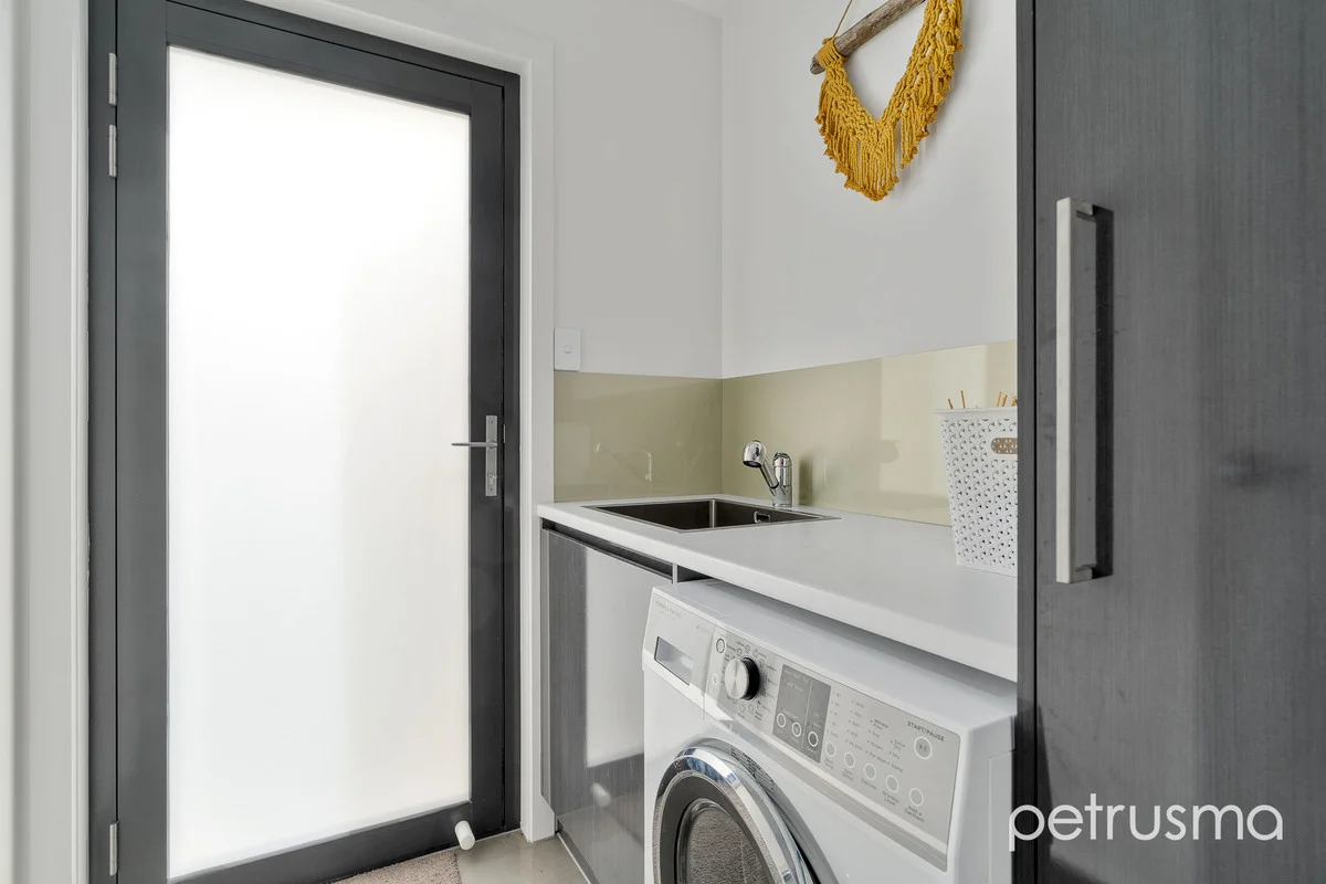 Additional image 14 of 2/9 Chaucer Road, Lenah Valley TAS 7008