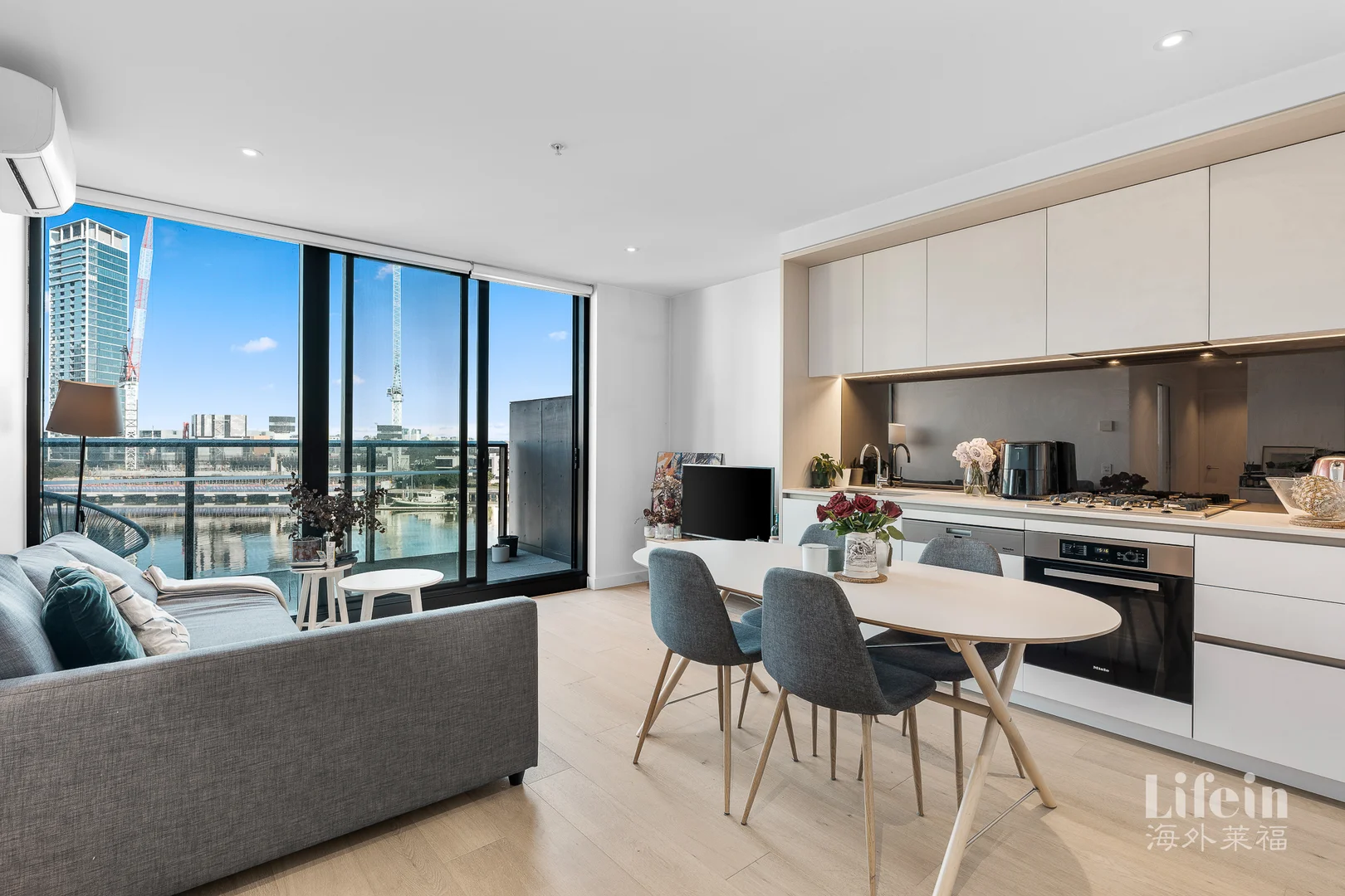 Additional image 2 of 412/915 Collins Street, Docklands VIC 3008