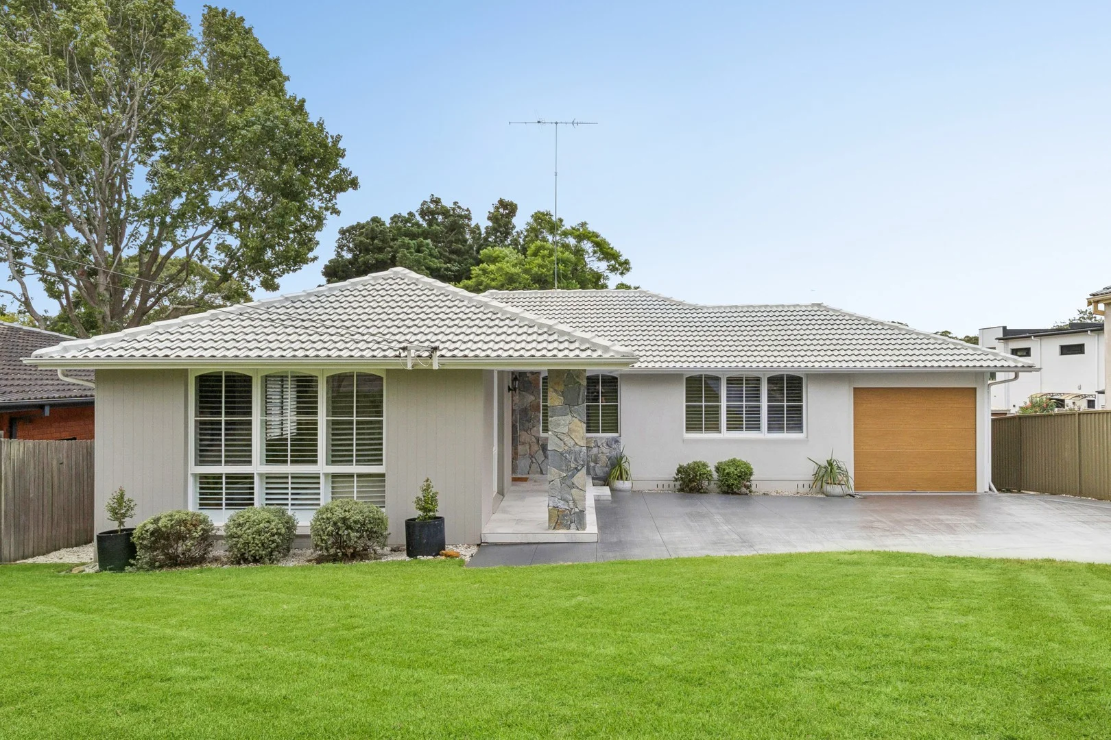 14 Gregory Avenue, Baulkham Hills NSW 2153
