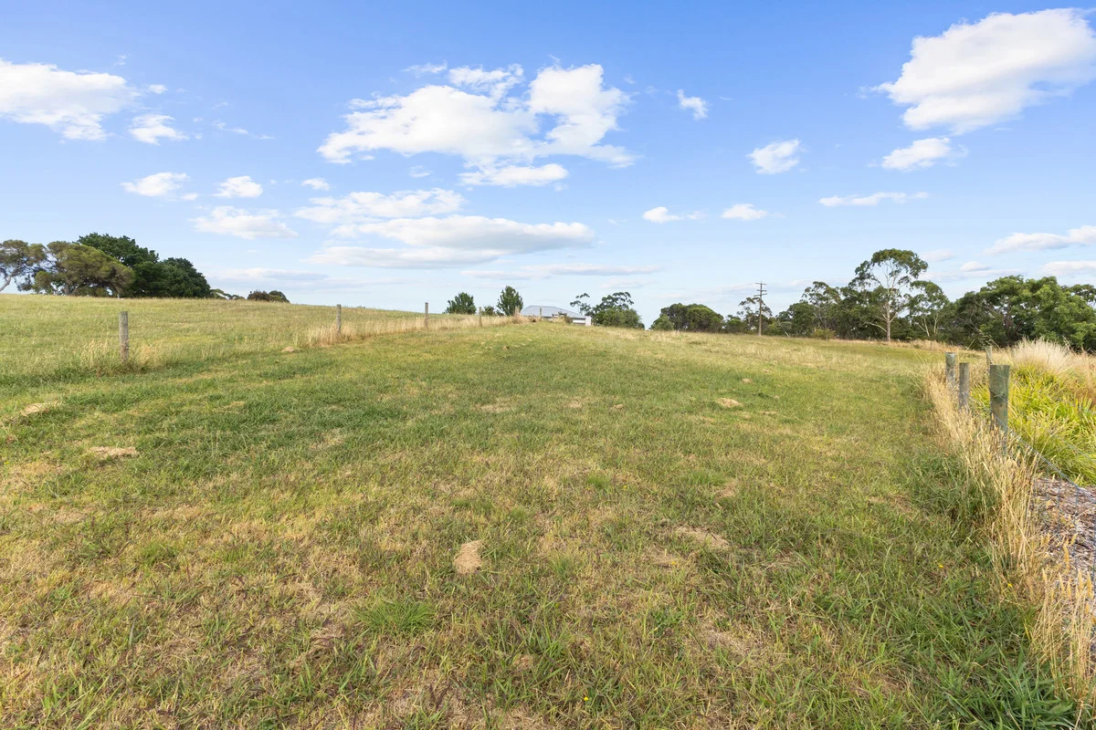 Additional image 3 of 104 Alamere Drive, Traralgon VIC 3844