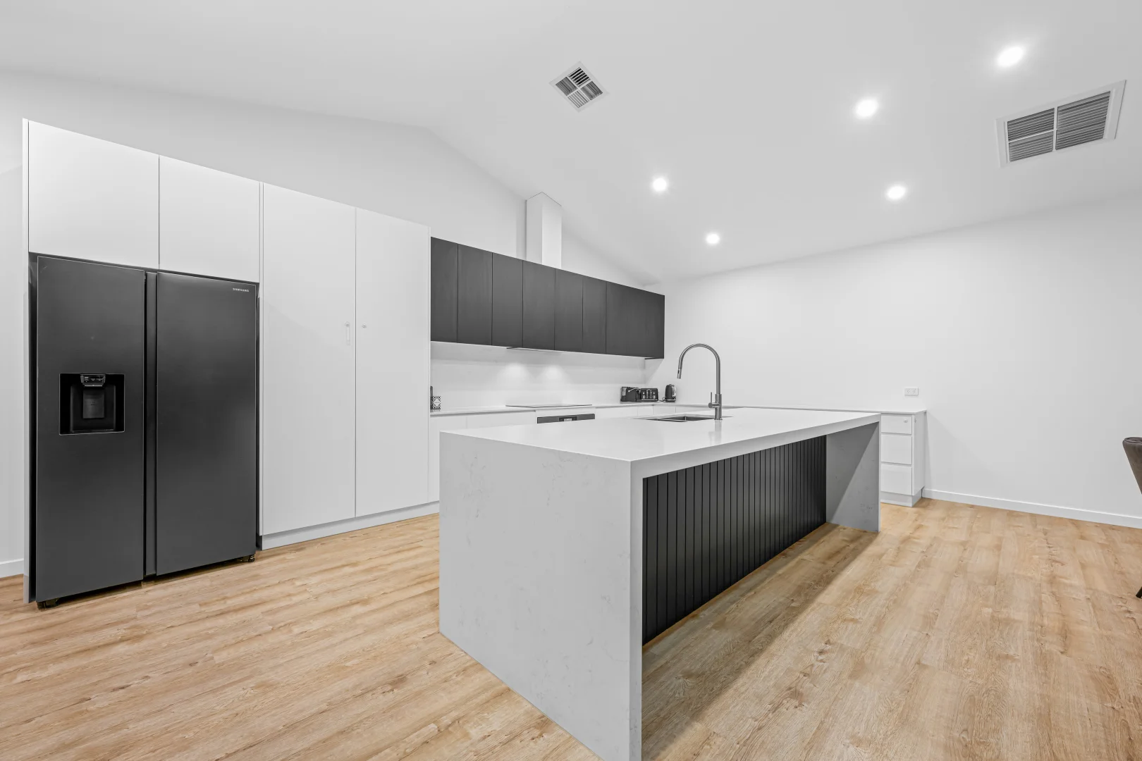 Additional image 8 of 102 Hendy Road, Buronga NSW 2739