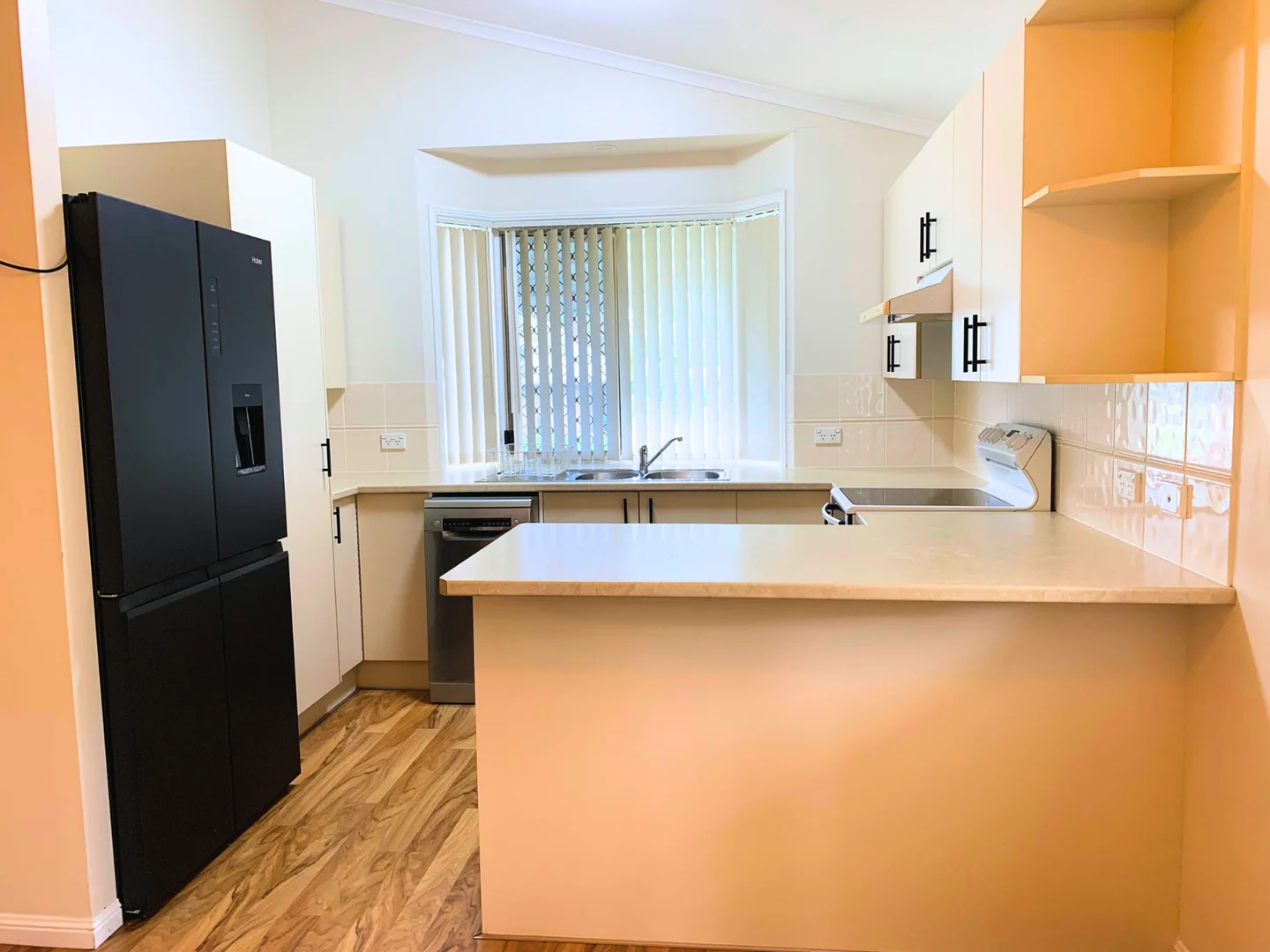Additional image 5 of 1/208-218 Elizabeth Street, Urangan QLD 4655