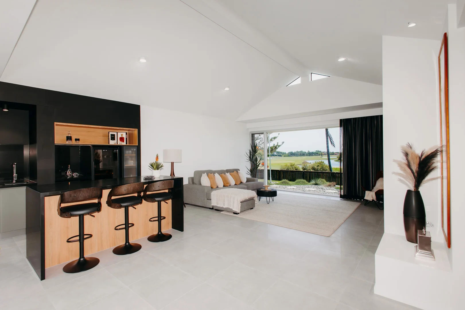Additional image 11 of 238 Barolin Esplanade, Coral Cove QLD 4670