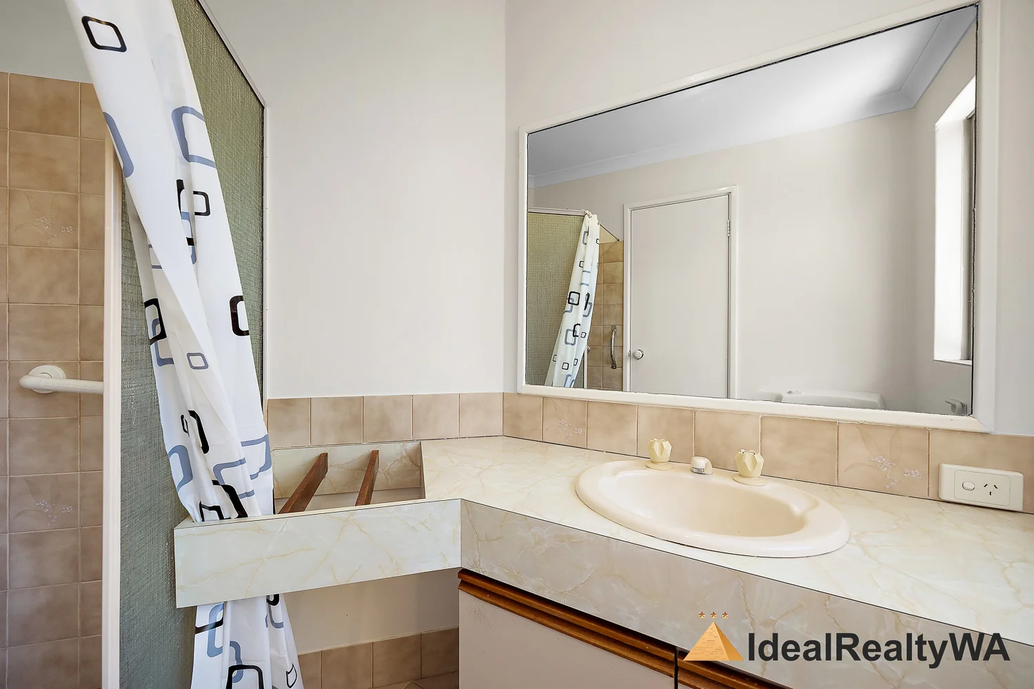 Additional image 23 of 8 Stuart Place, Rockingham WA 6168