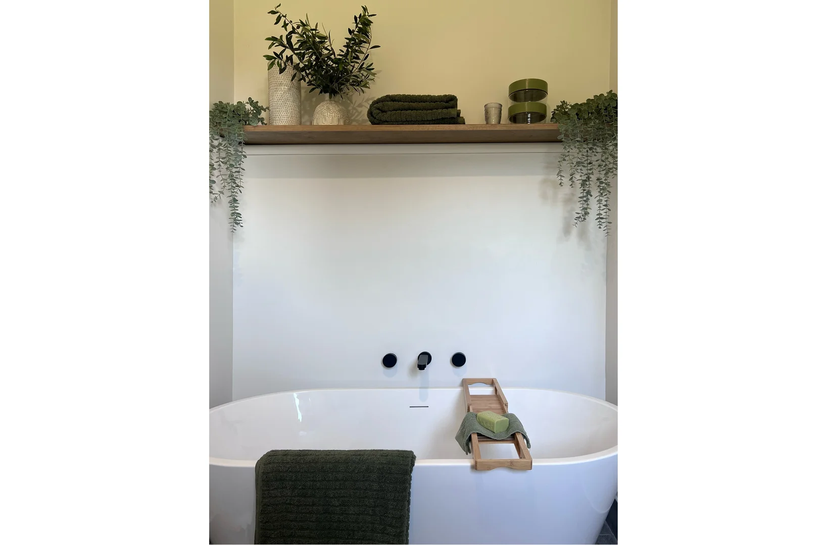 Additional image 21 of Foster VIC 3960