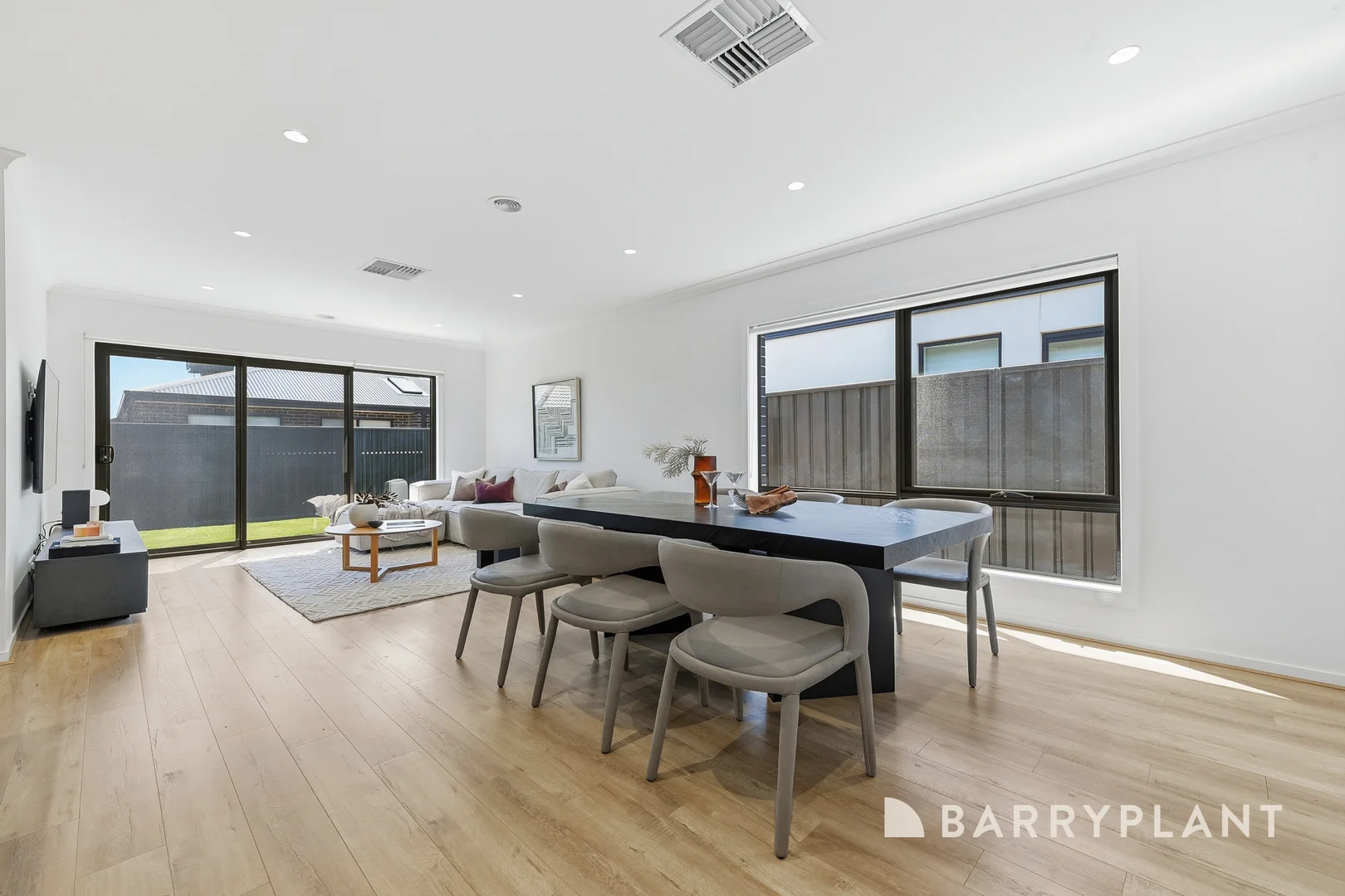 Additional image 7 of 16 Pecan Grove, Clyde North VIC 3978